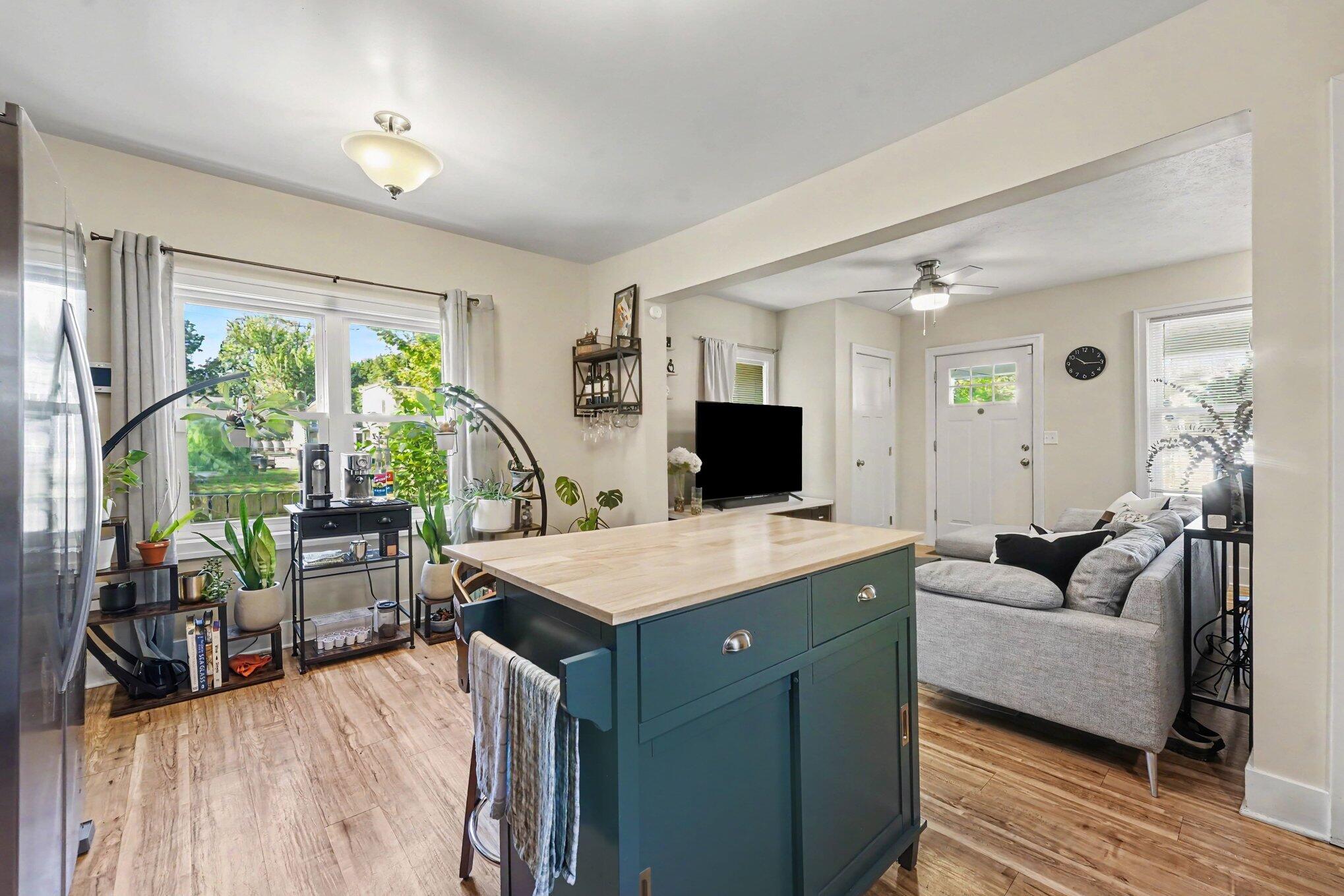 1250 Ford Avenue NE Grand Rapids MI 49505