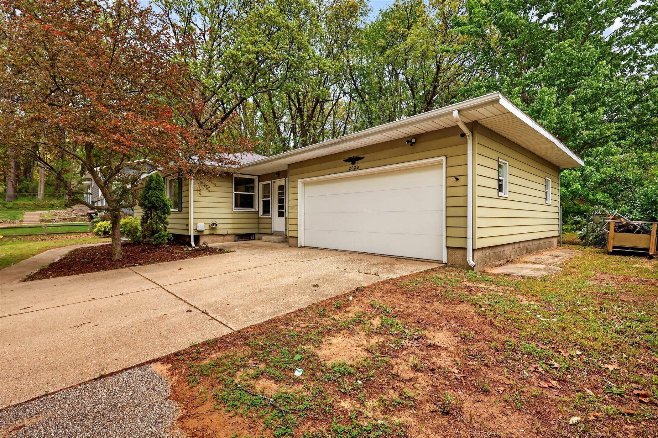 2620 Kraft Avenue SE Grand Rapids MI 49546