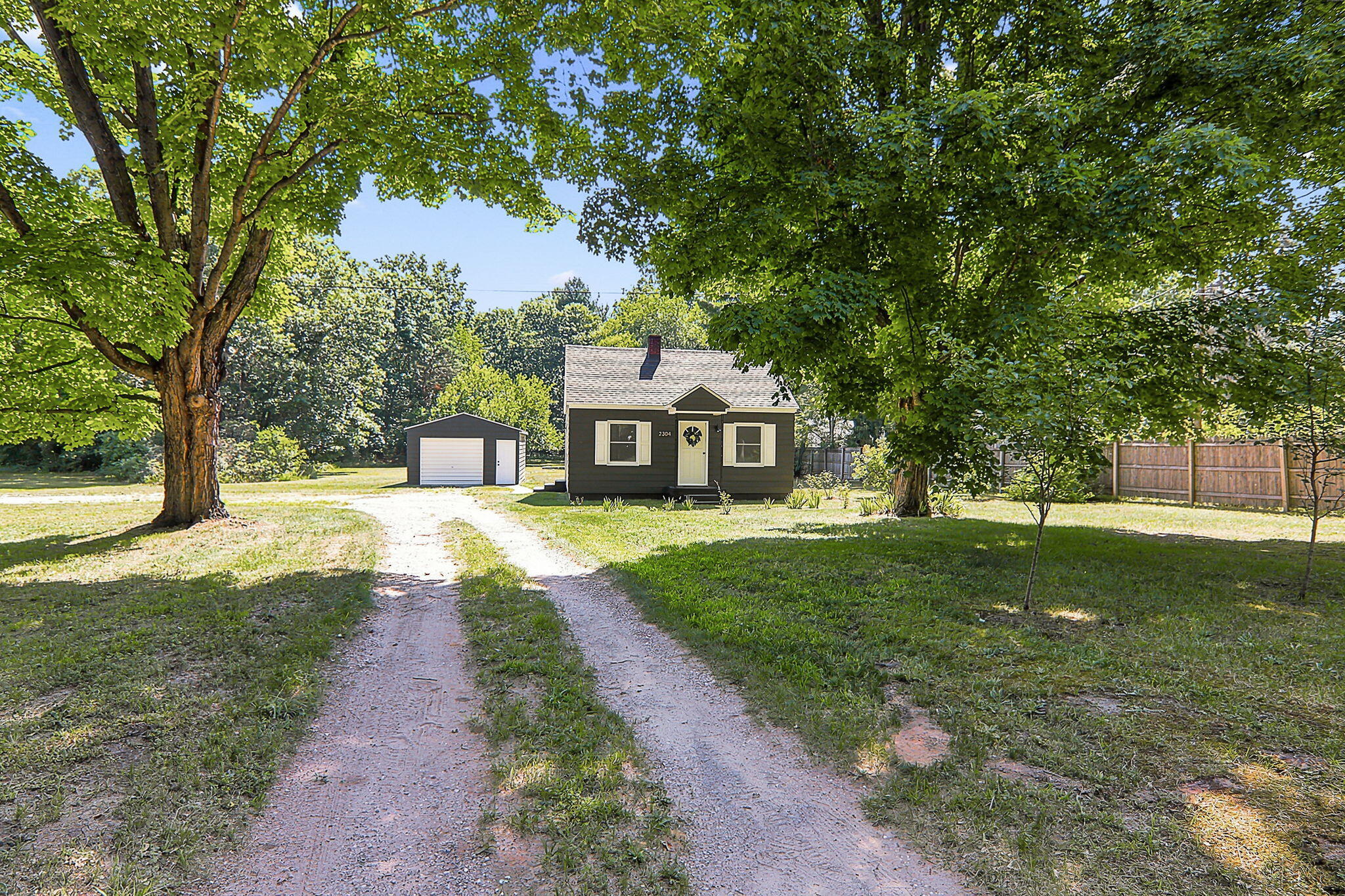 2304 Central Avenue Muskegon MI 49445