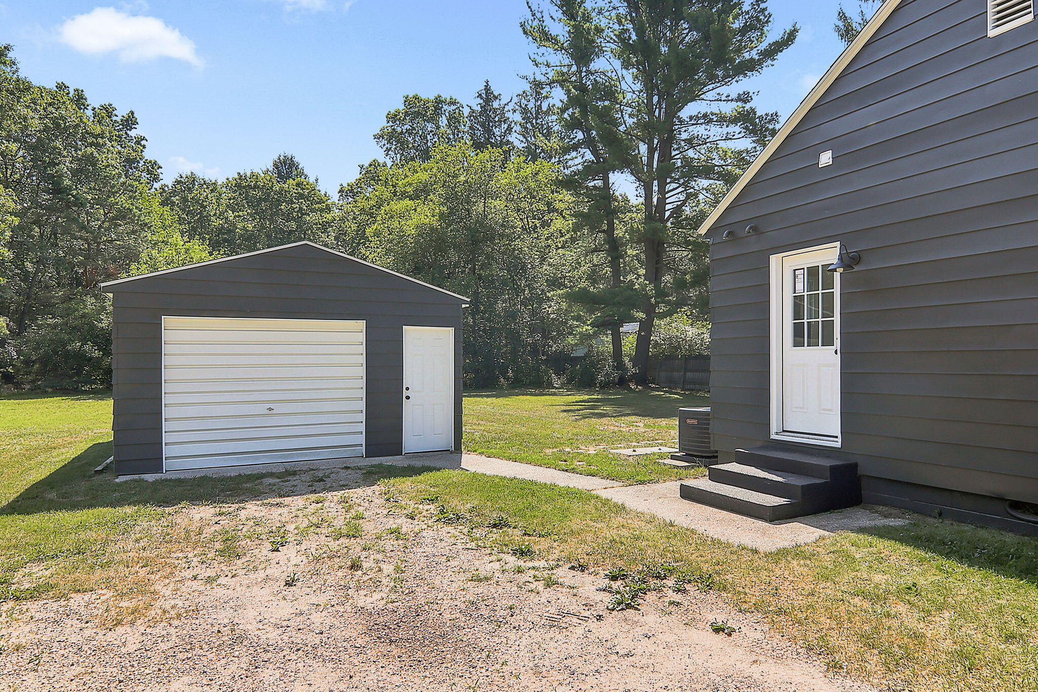 2304 Central Avenue Muskegon MI 49445