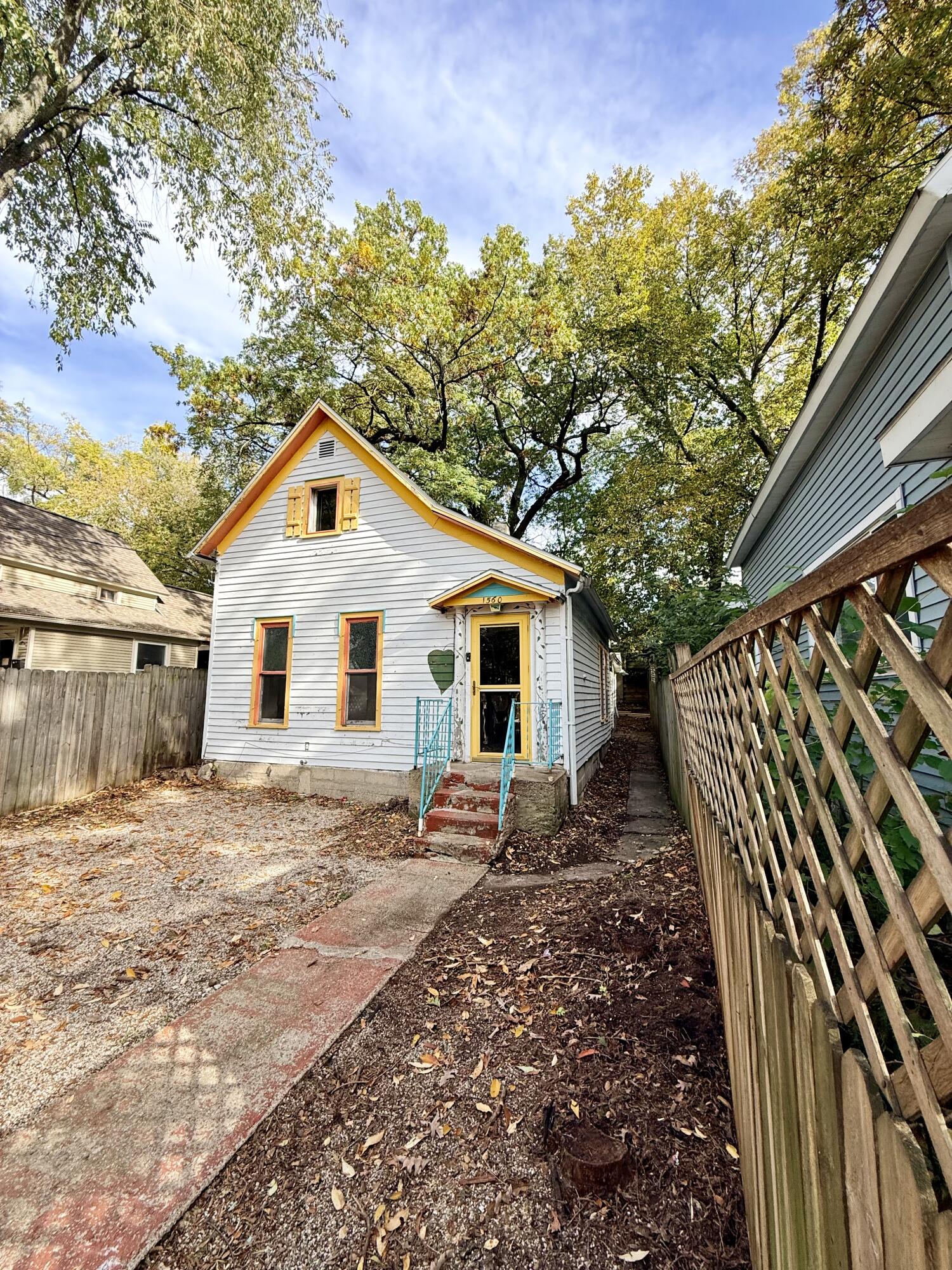 1560 Forrest Avenue NE Grand Rapids MI 49505