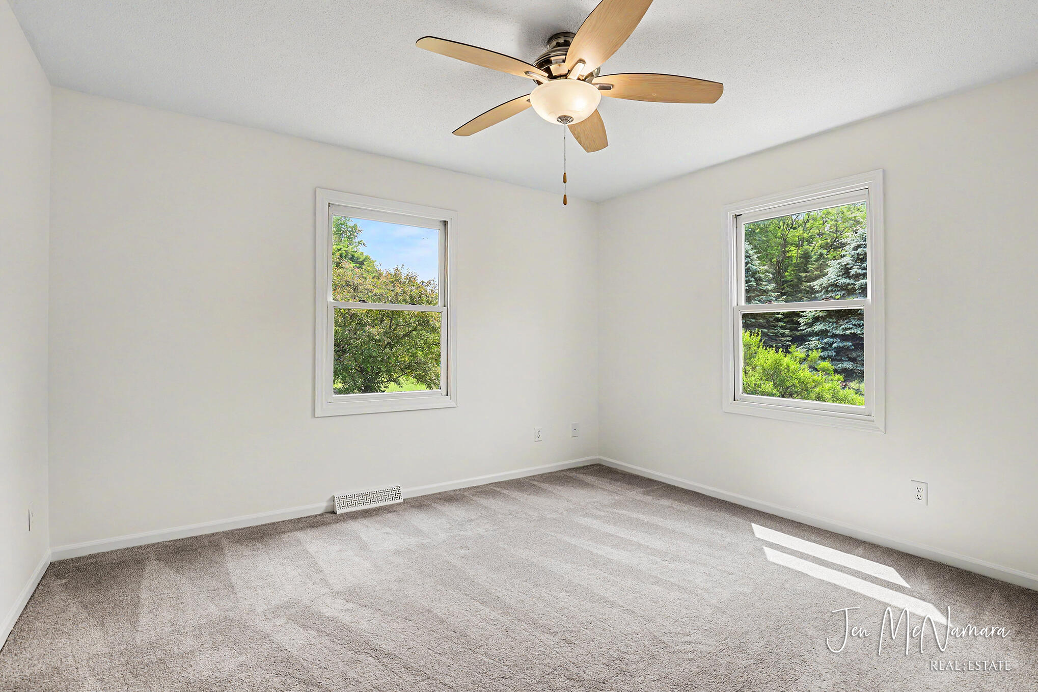 4050 Rector Street NE Rockford MI 49341
