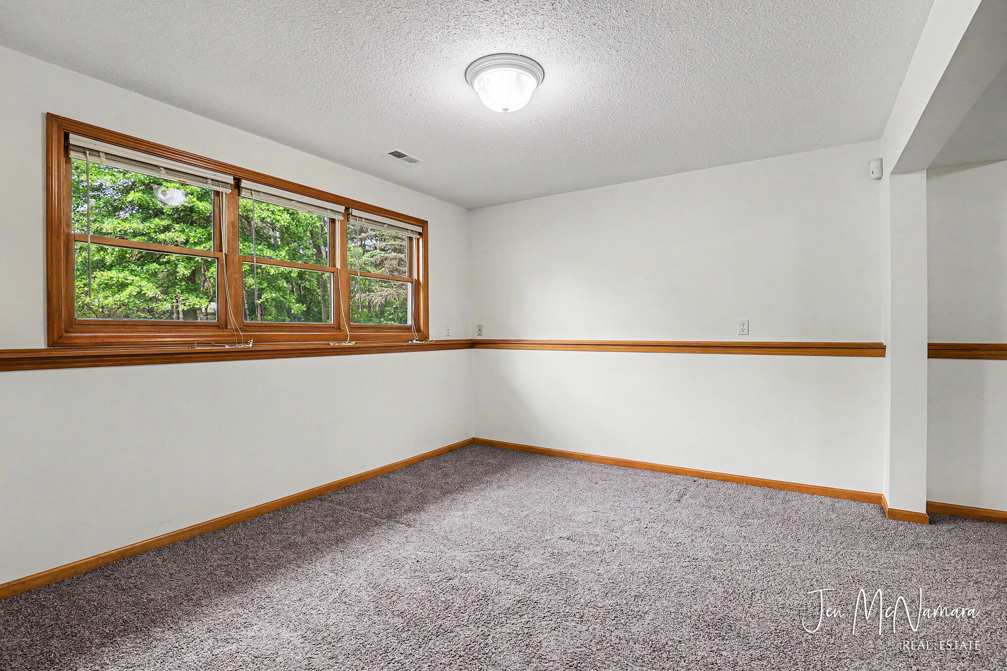 4050 Rector Street NE Rockford MI 49341