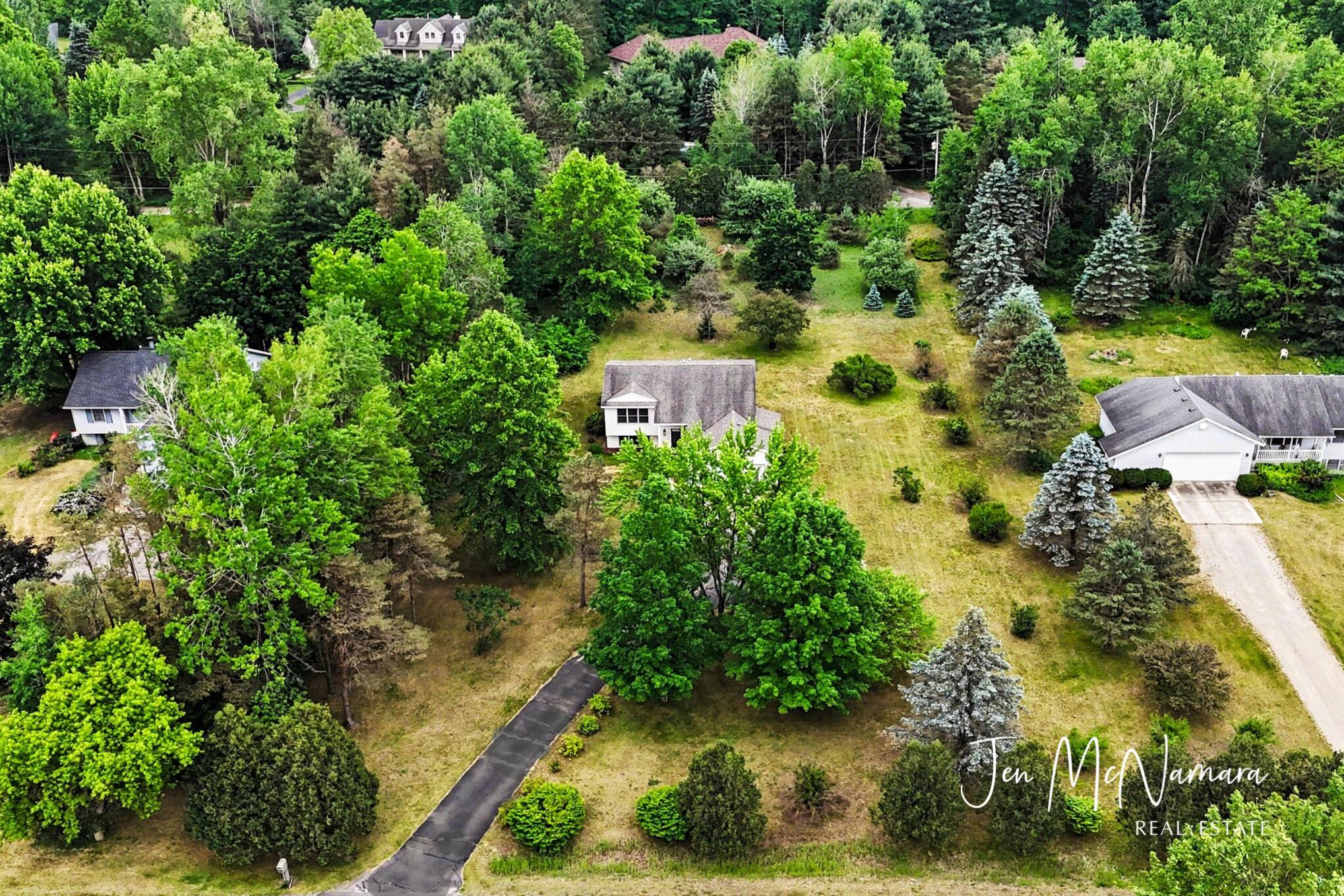 4050 Rector Street NE Rockford MI 49341