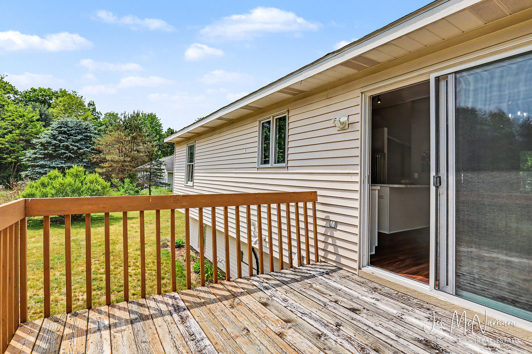 4050 Rector Street NE Rockford MI 49341