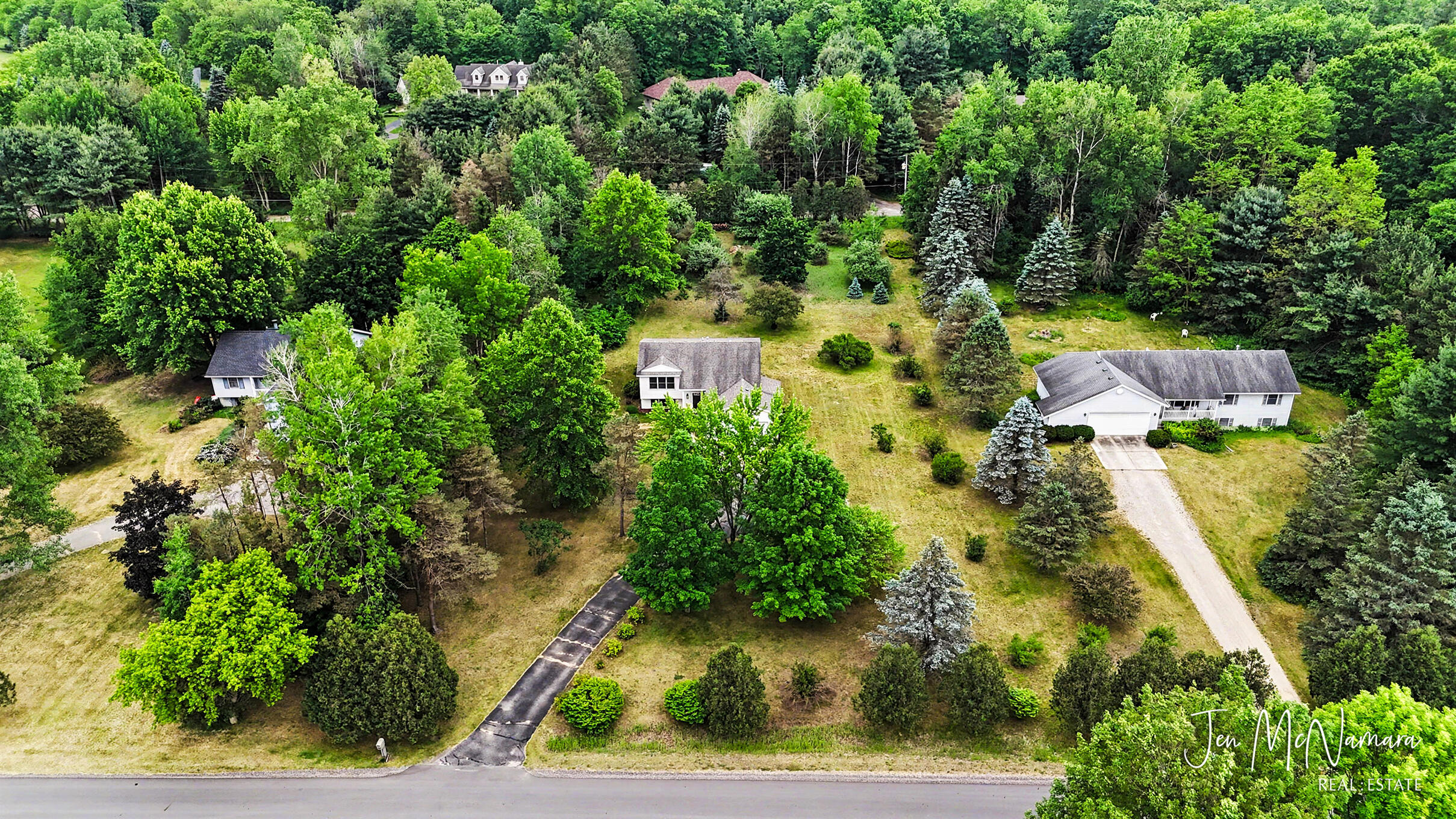 4050 Rector Street NE Rockford MI 49341