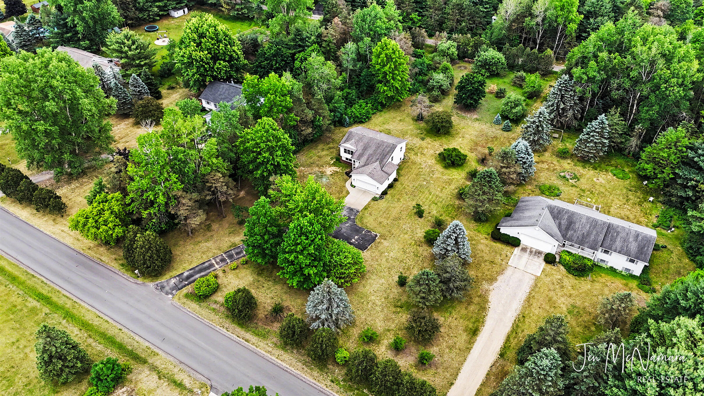 4050 Rector Street NE Rockford MI 49341