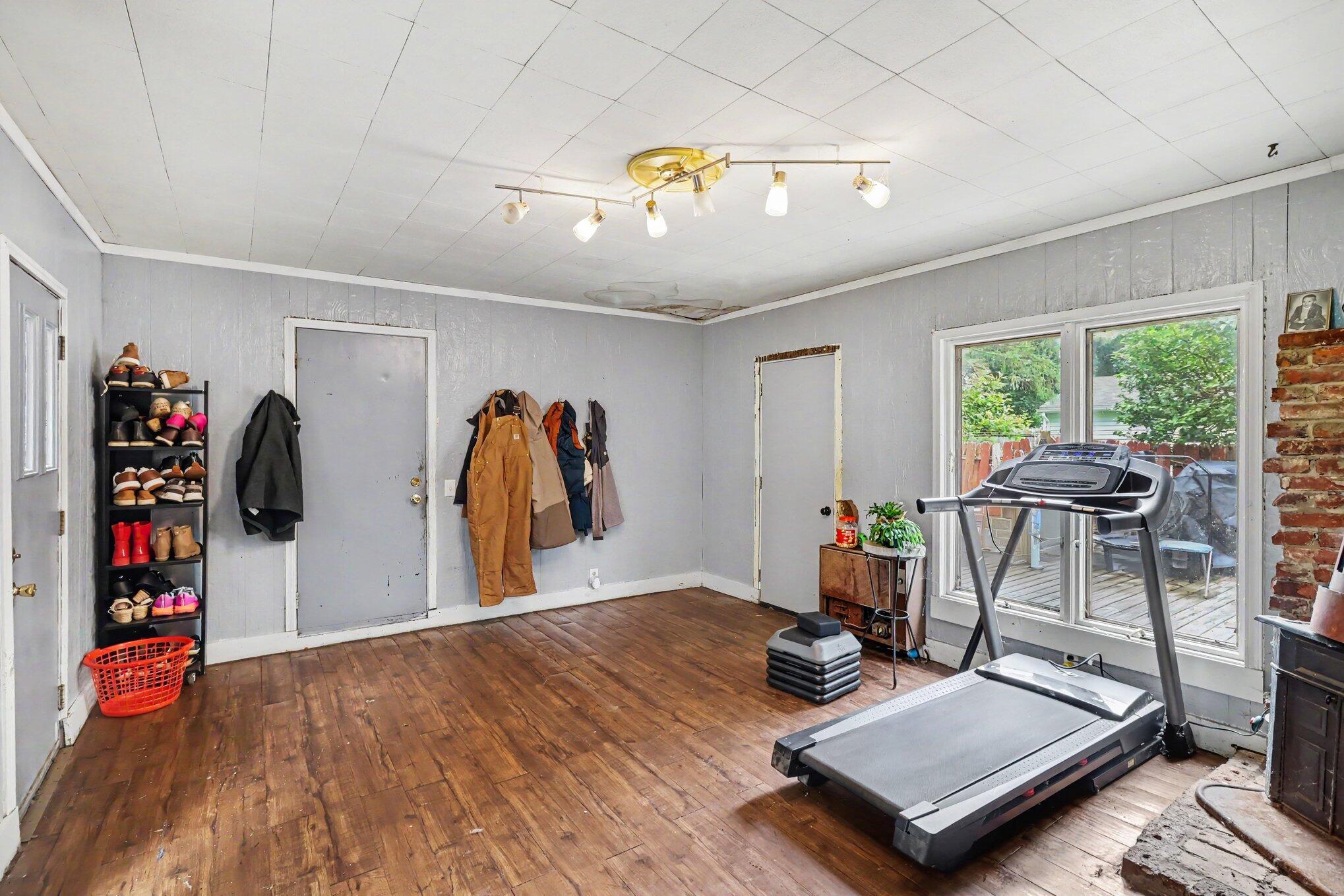 2034 Royce Avenue Kalamazoo MI 49001