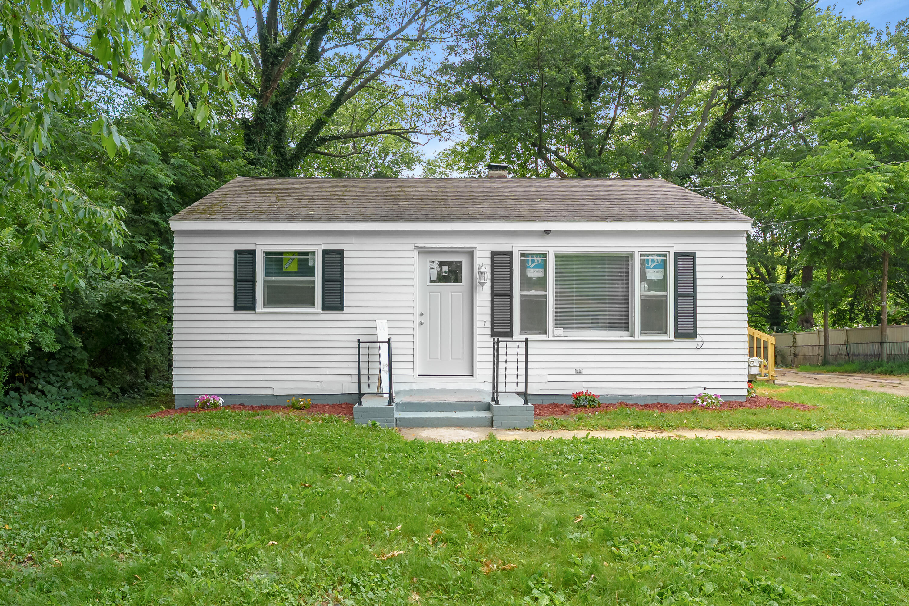 1301 Colgrove Avenue Kalamazoo MI 49048