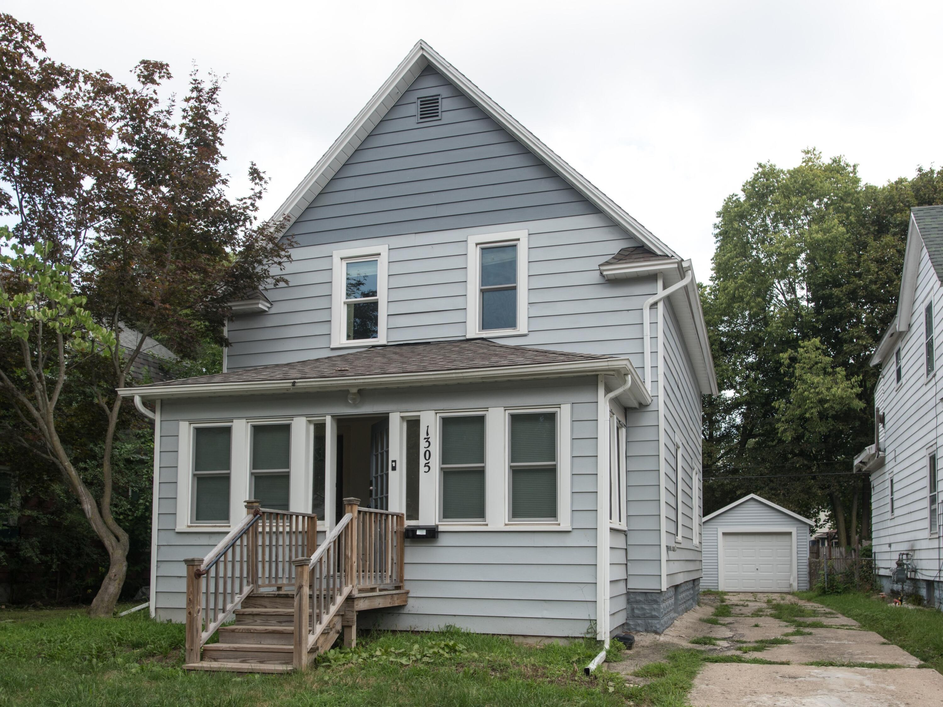 1305 Reed Avenue Kalamazoo MI 49001