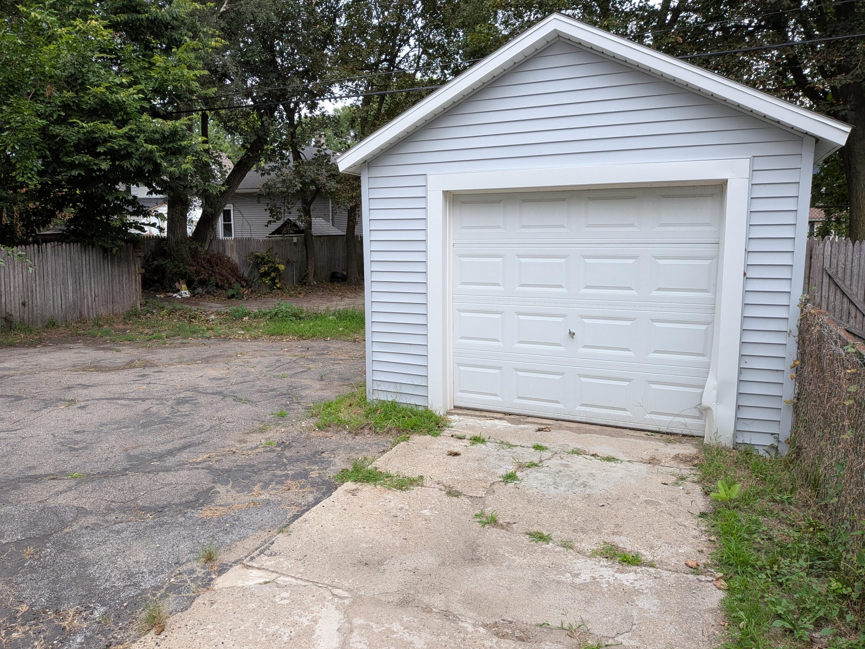 1305 Reed Avenue Kalamazoo MI 49001