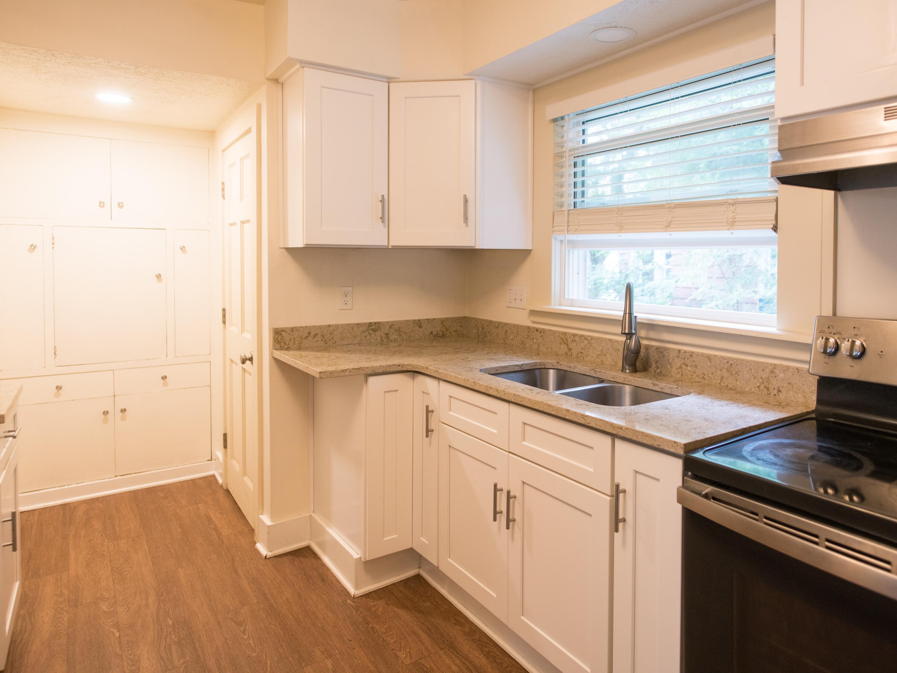 1305 Reed Avenue Kalamazoo MI 49001