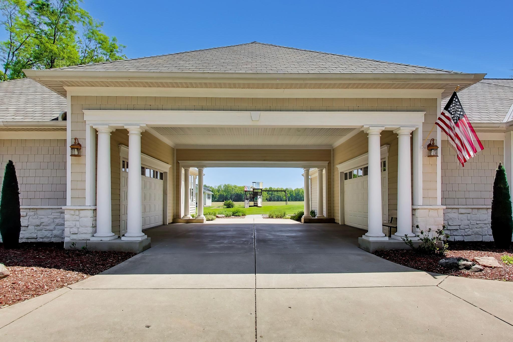 1920 High Meadow S Niles MI 49120