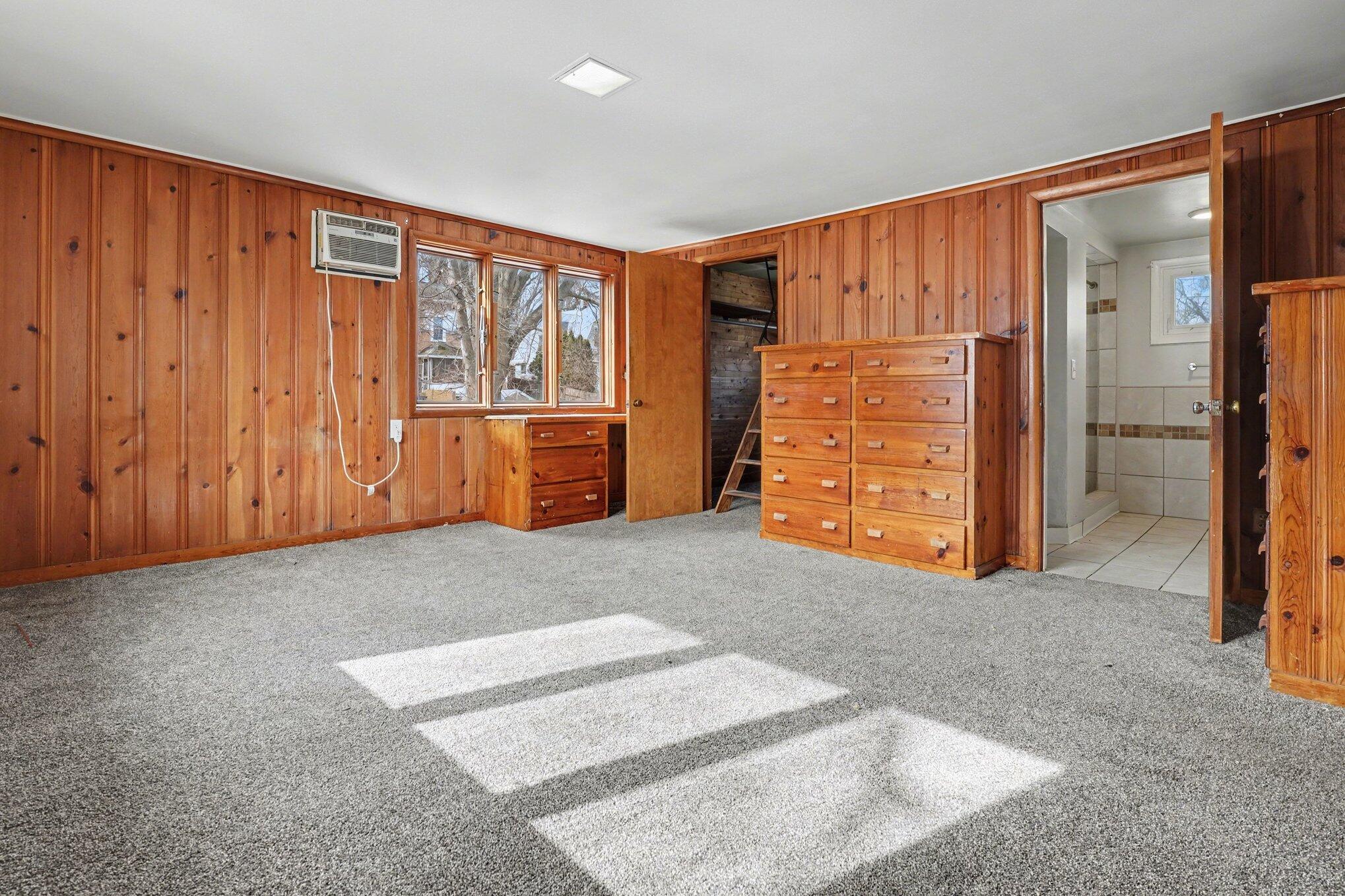 2326 S Burdick Street Kalamazoo MI 49001