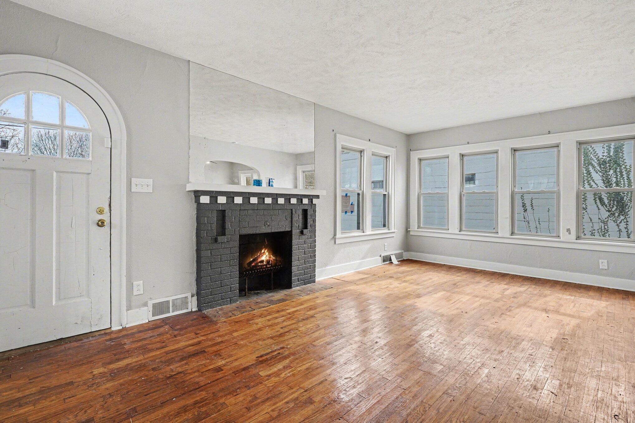 2326 S Burdick Street Kalamazoo MI 49001