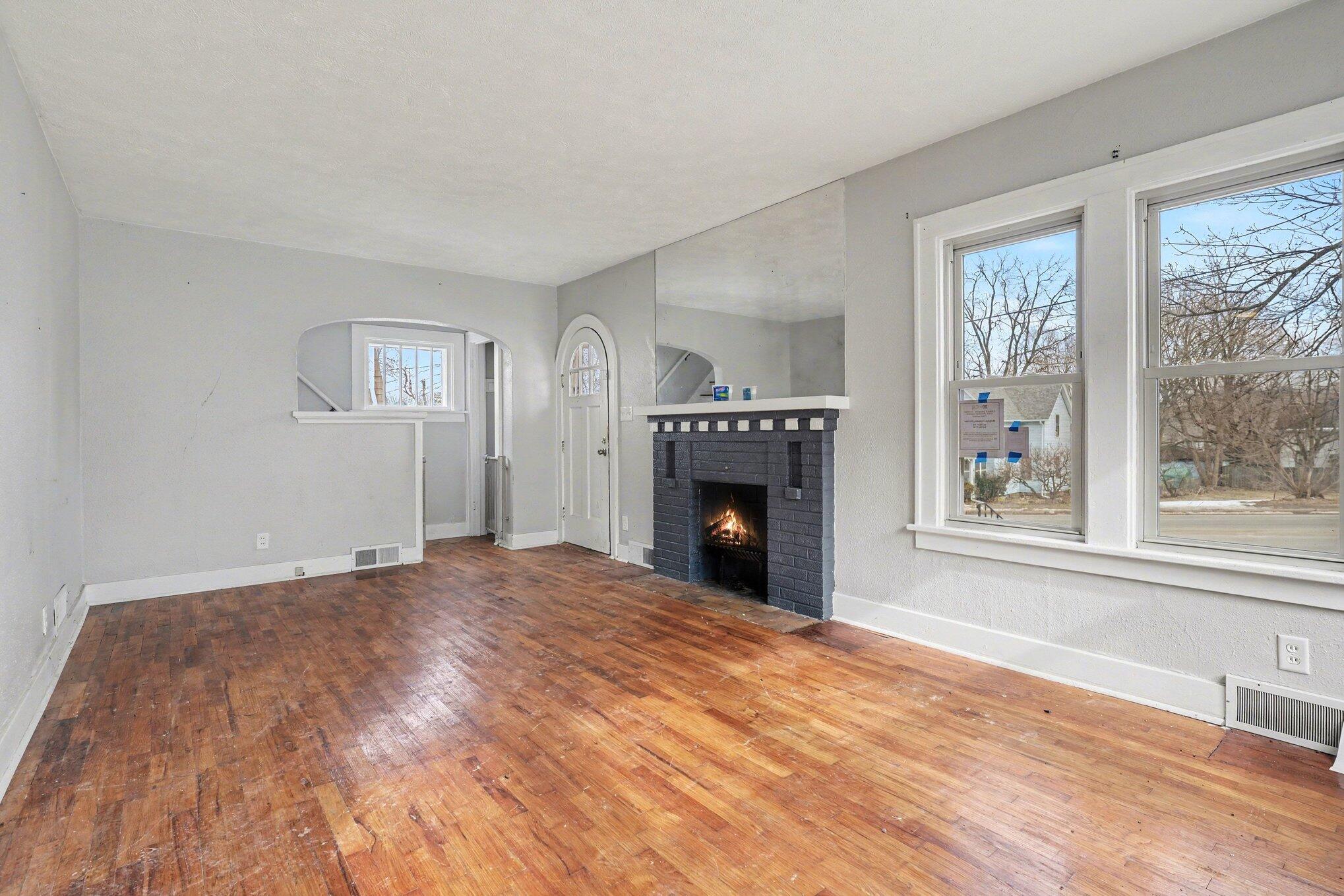 2326 S Burdick Street Kalamazoo MI 49001