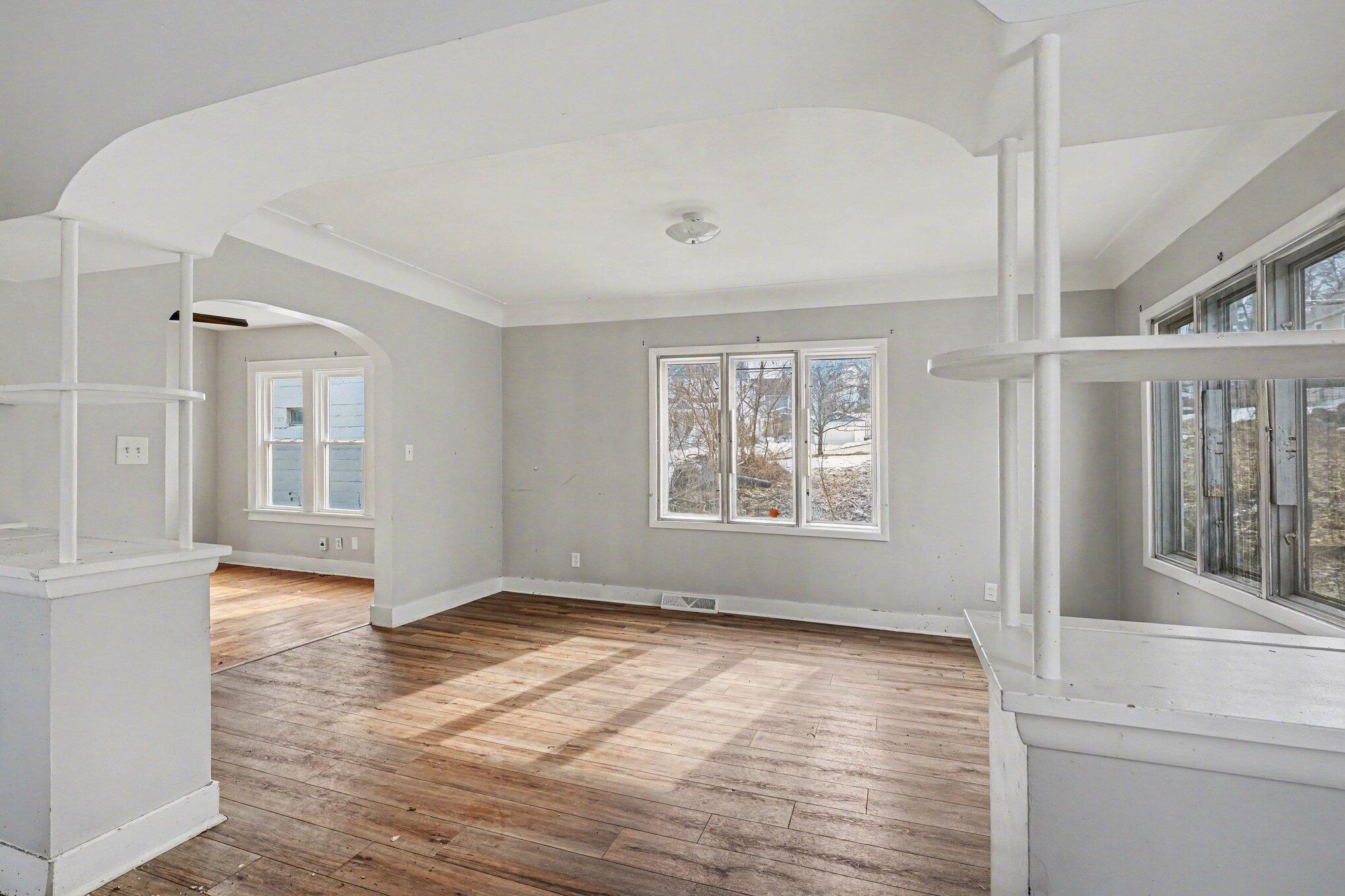 2326 S Burdick Street Kalamazoo MI 49001