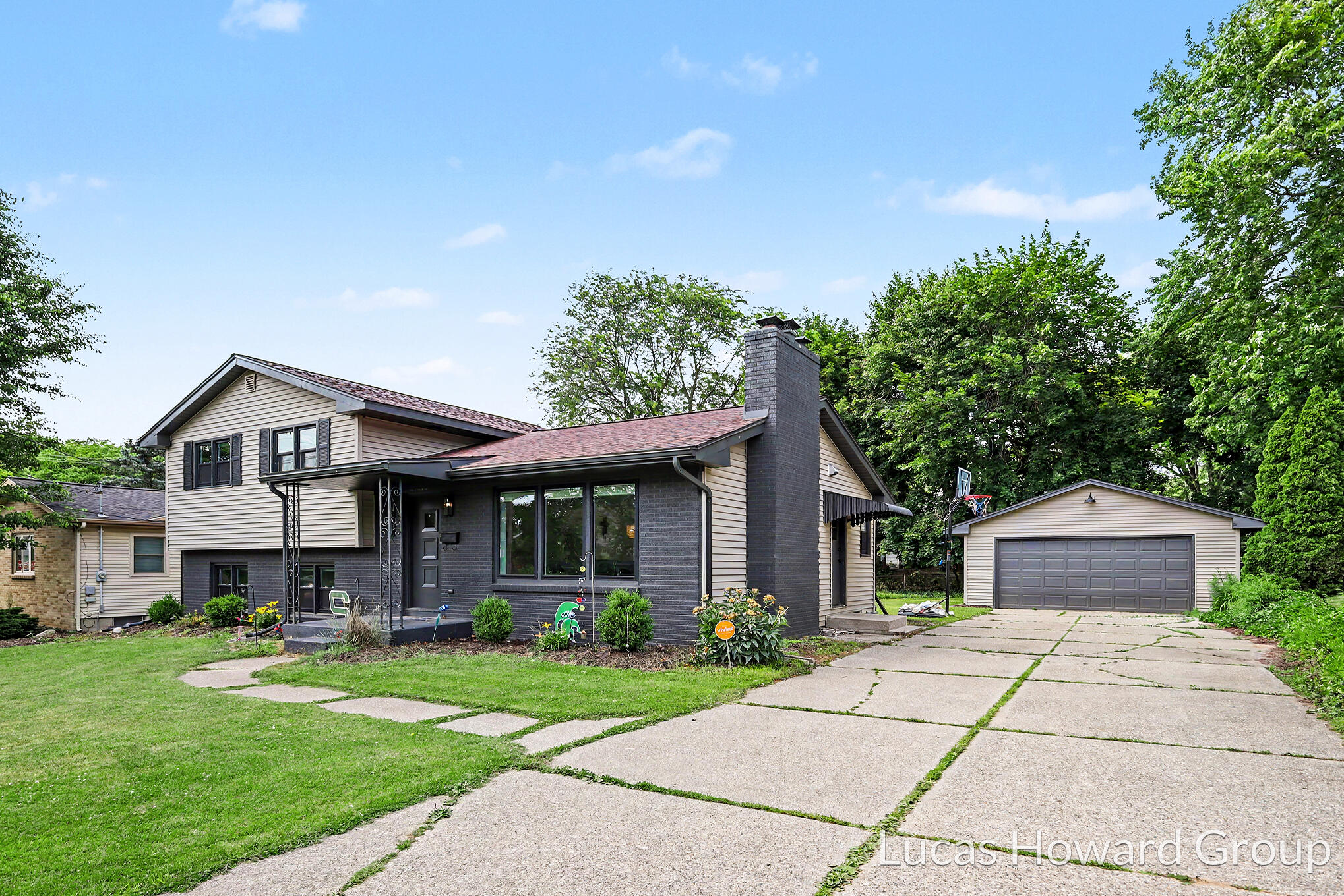 1819 Menominee Drive SE Grand Rapids MI 49506