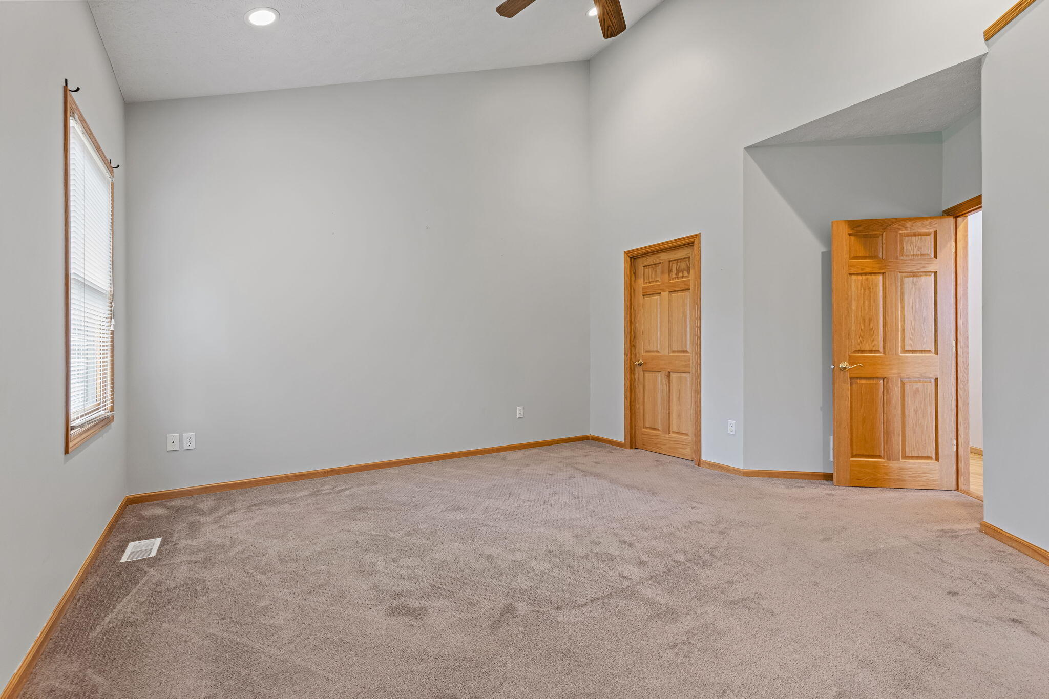 2901 Hoogewind Drive NW Grand Rapids MI 49544