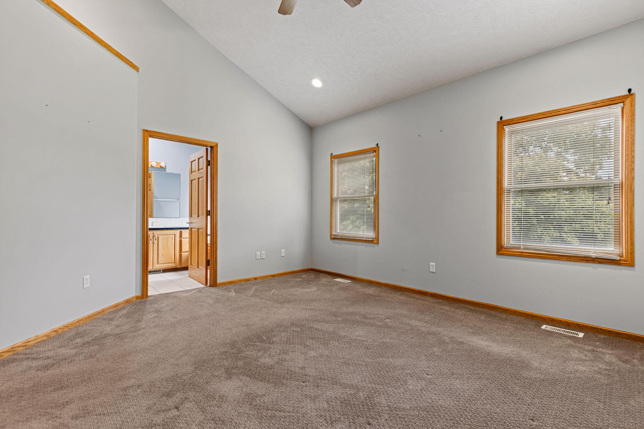 2901 Hoogewind Drive NW Grand Rapids MI 49544