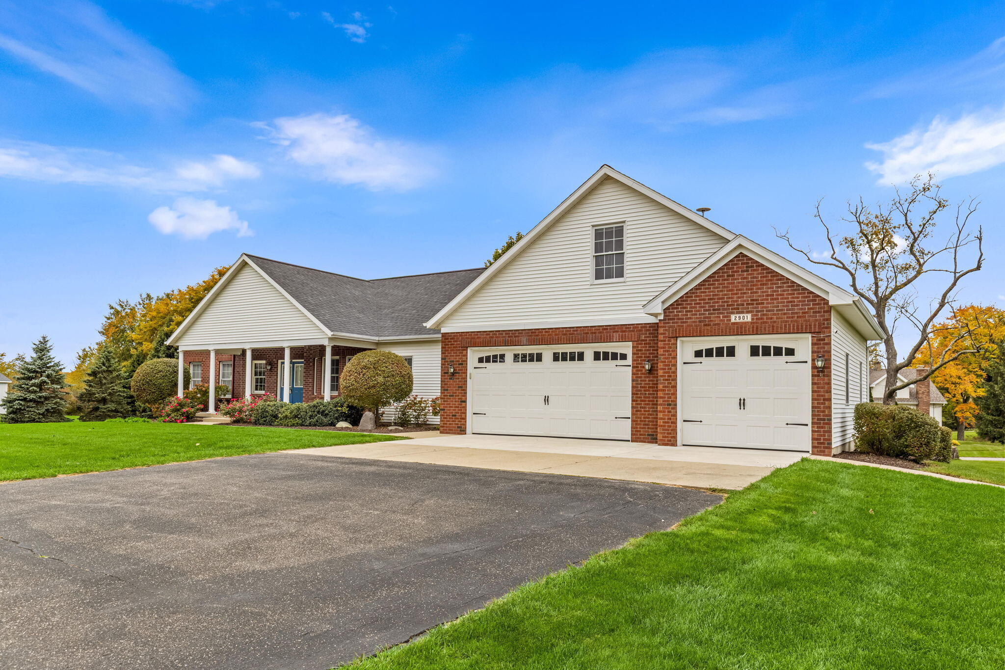 2901 Hoogewind Drive NW Grand Rapids MI 49544