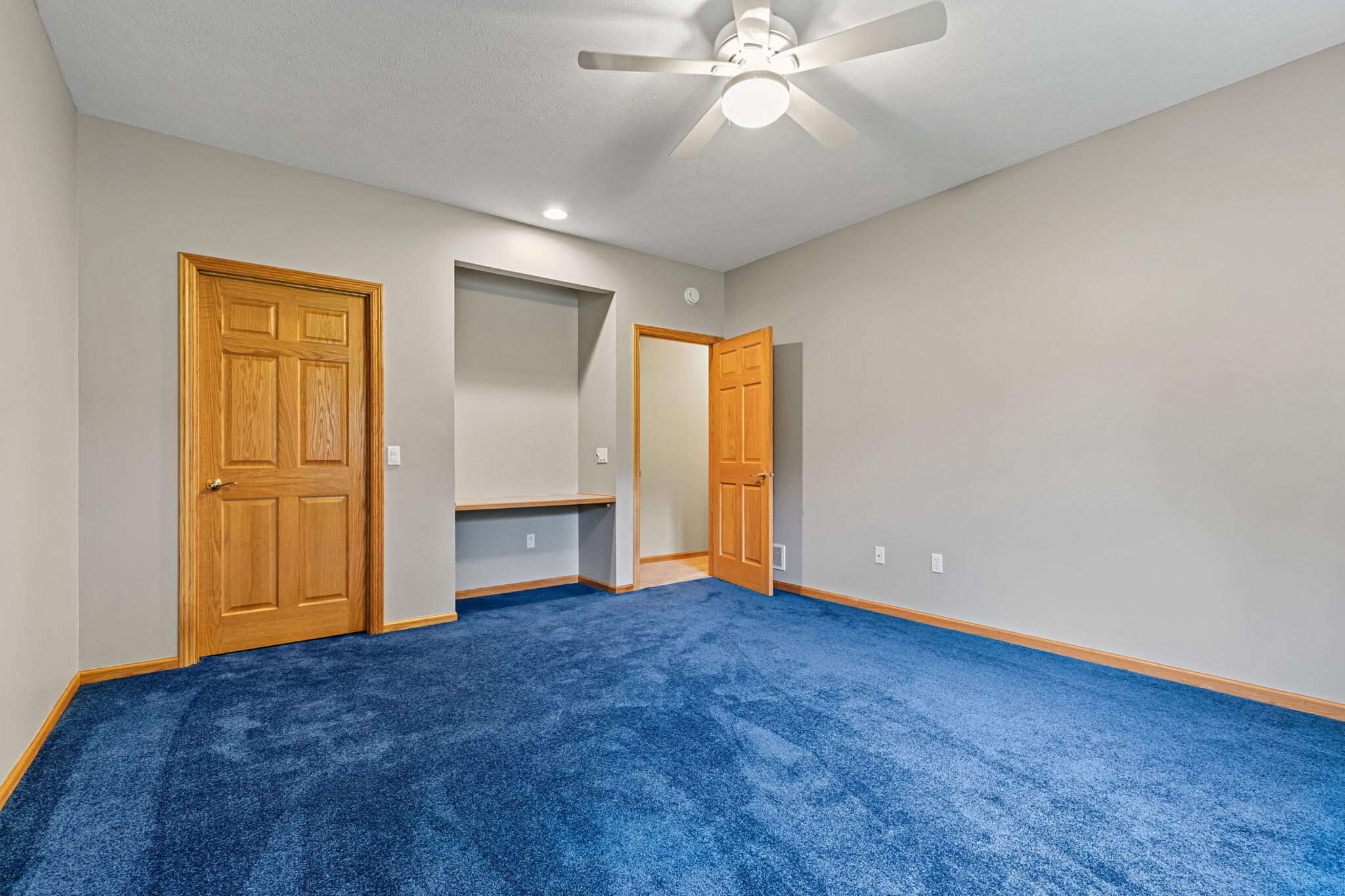 2901 Hoogewind Drive NW Grand Rapids MI 49544