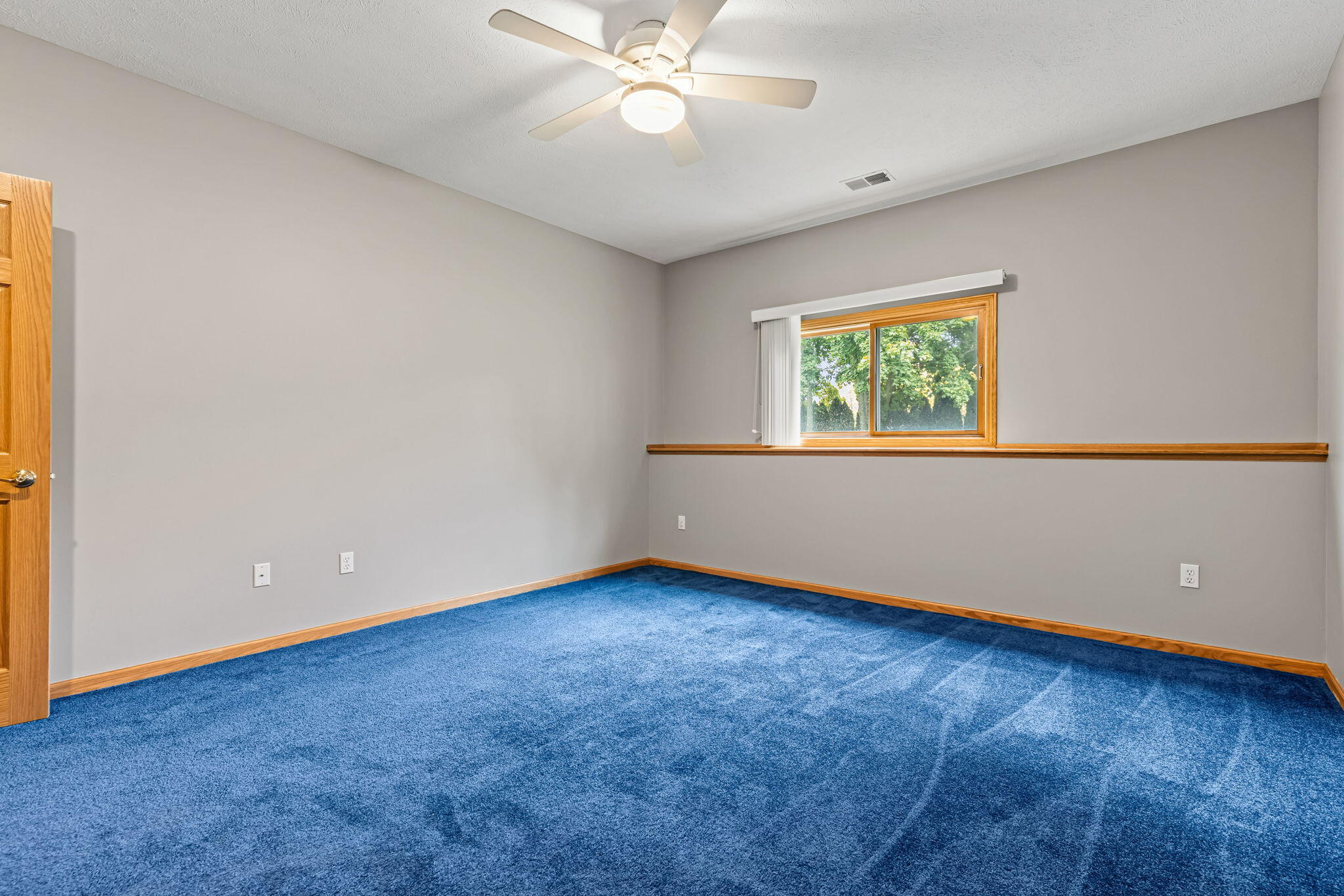 2901 Hoogewind Drive NW Grand Rapids MI 49544