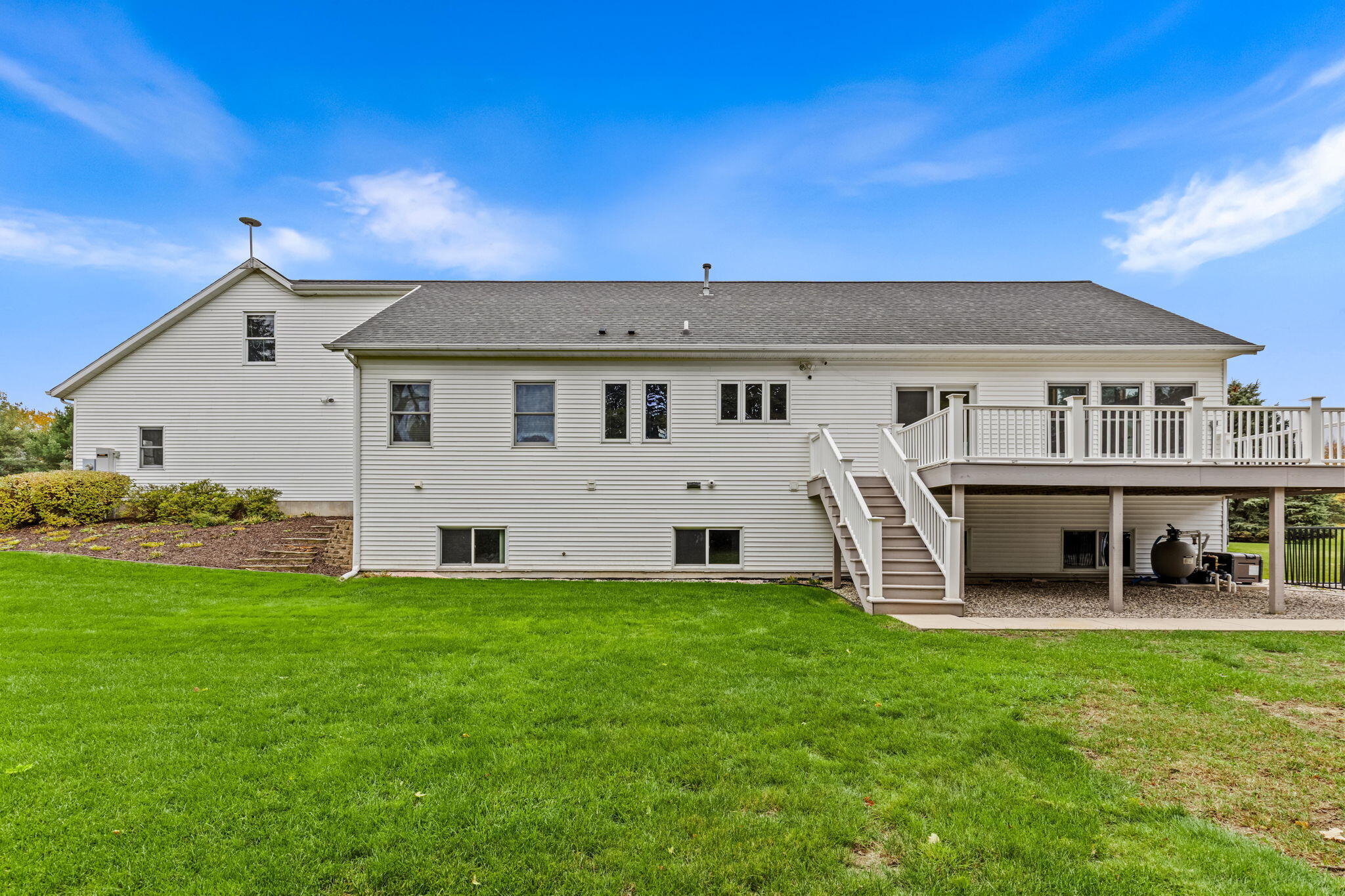 2901 Hoogewind Drive NW Grand Rapids MI 49544