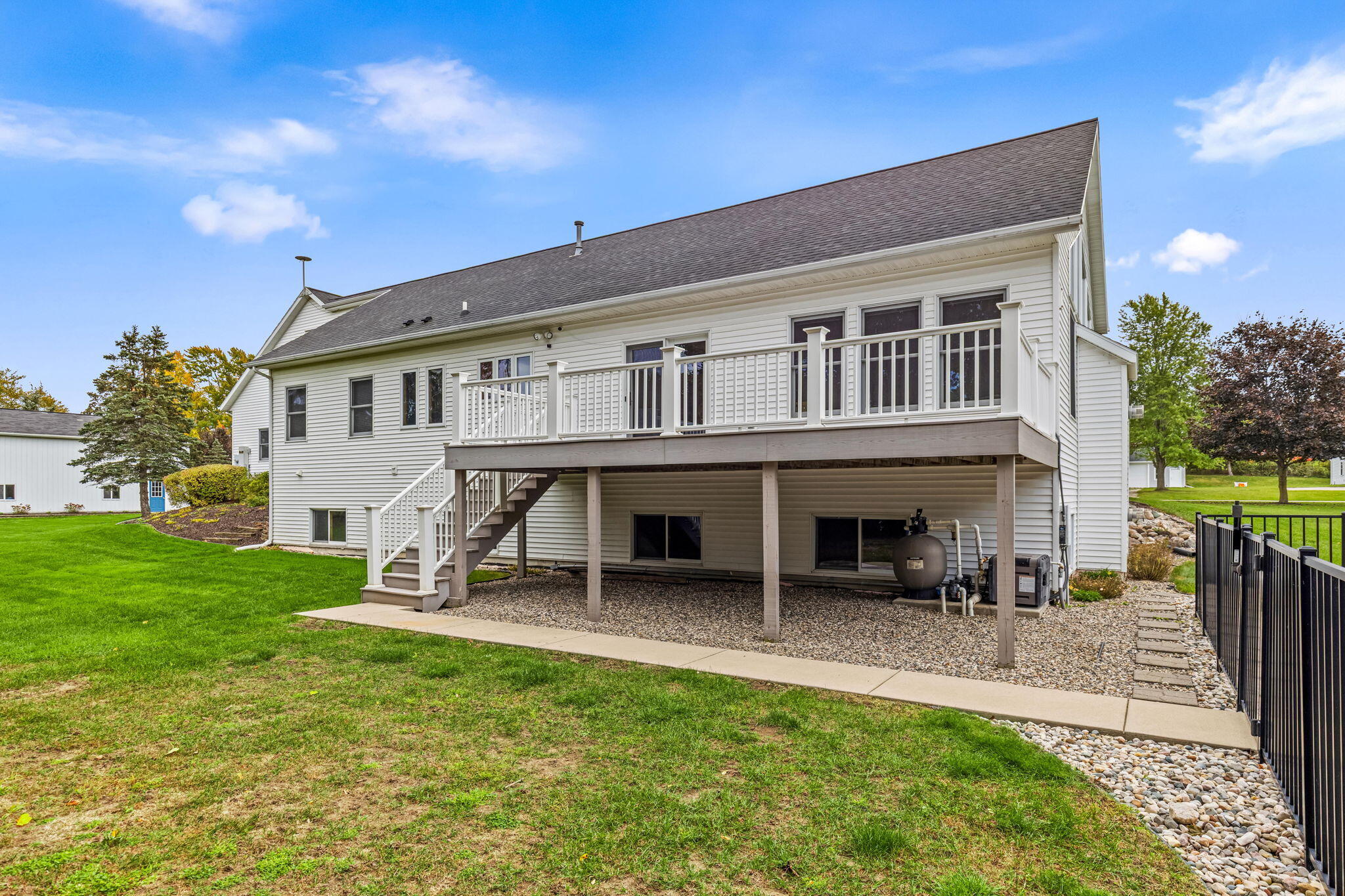 2901 Hoogewind Drive NW Grand Rapids MI 49544