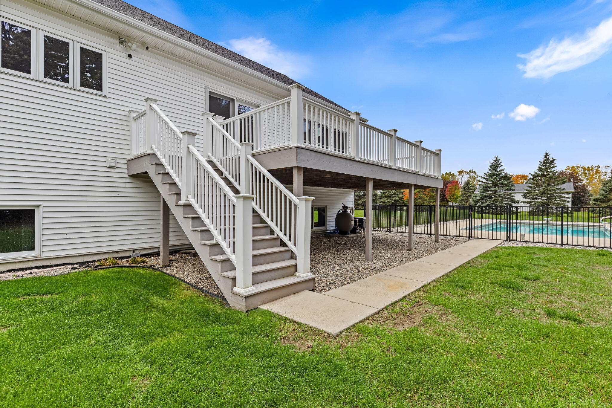 2901 Hoogewind Drive NW Grand Rapids MI 49544