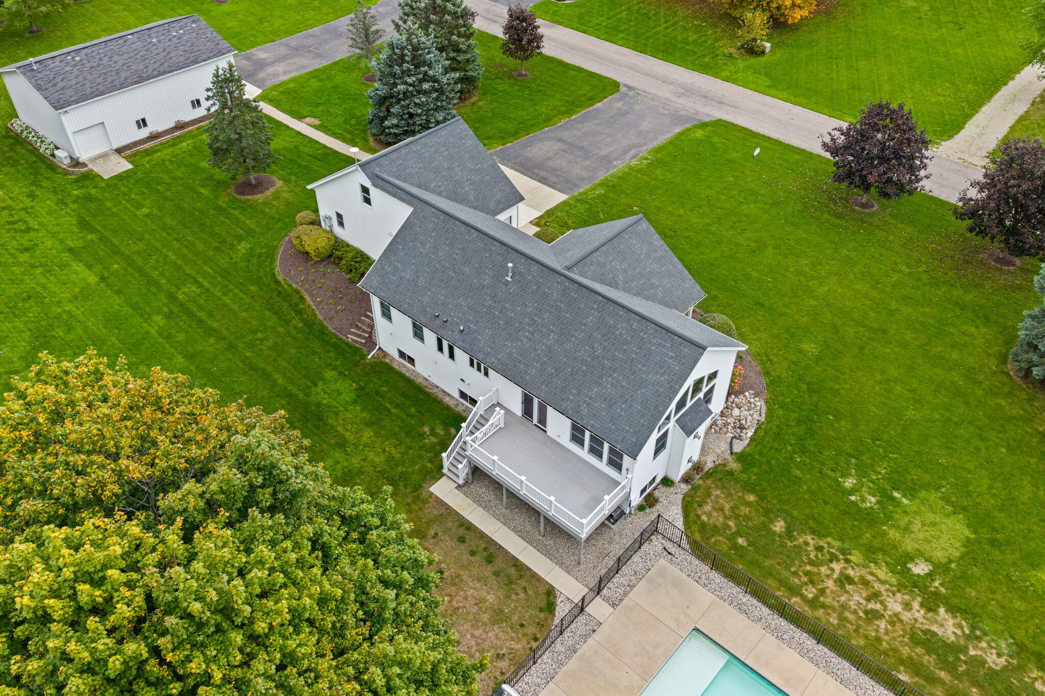 2901 Hoogewind Drive NW Grand Rapids MI 49544