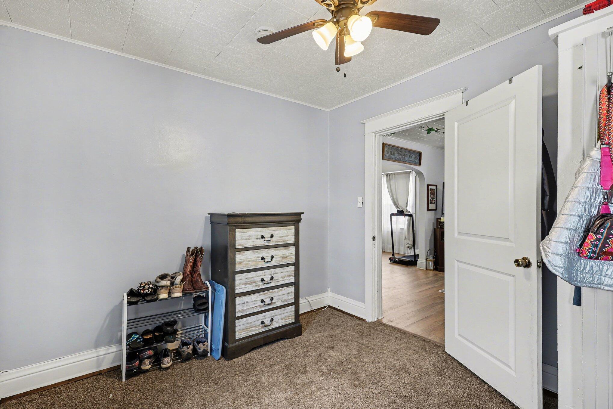 889 Fleming Avenue Muskegon MI 49442