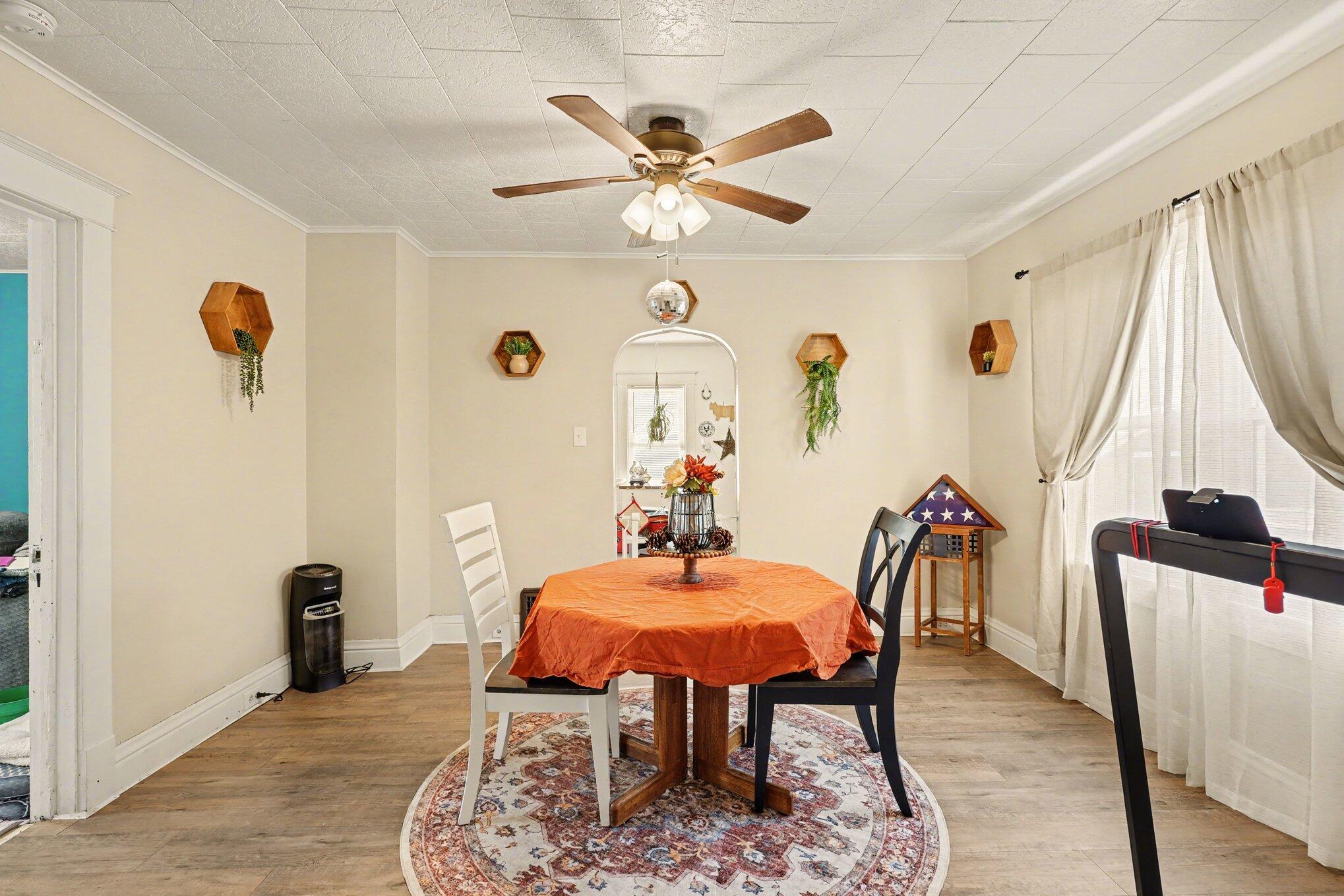 889 Fleming Avenue Muskegon MI 49442