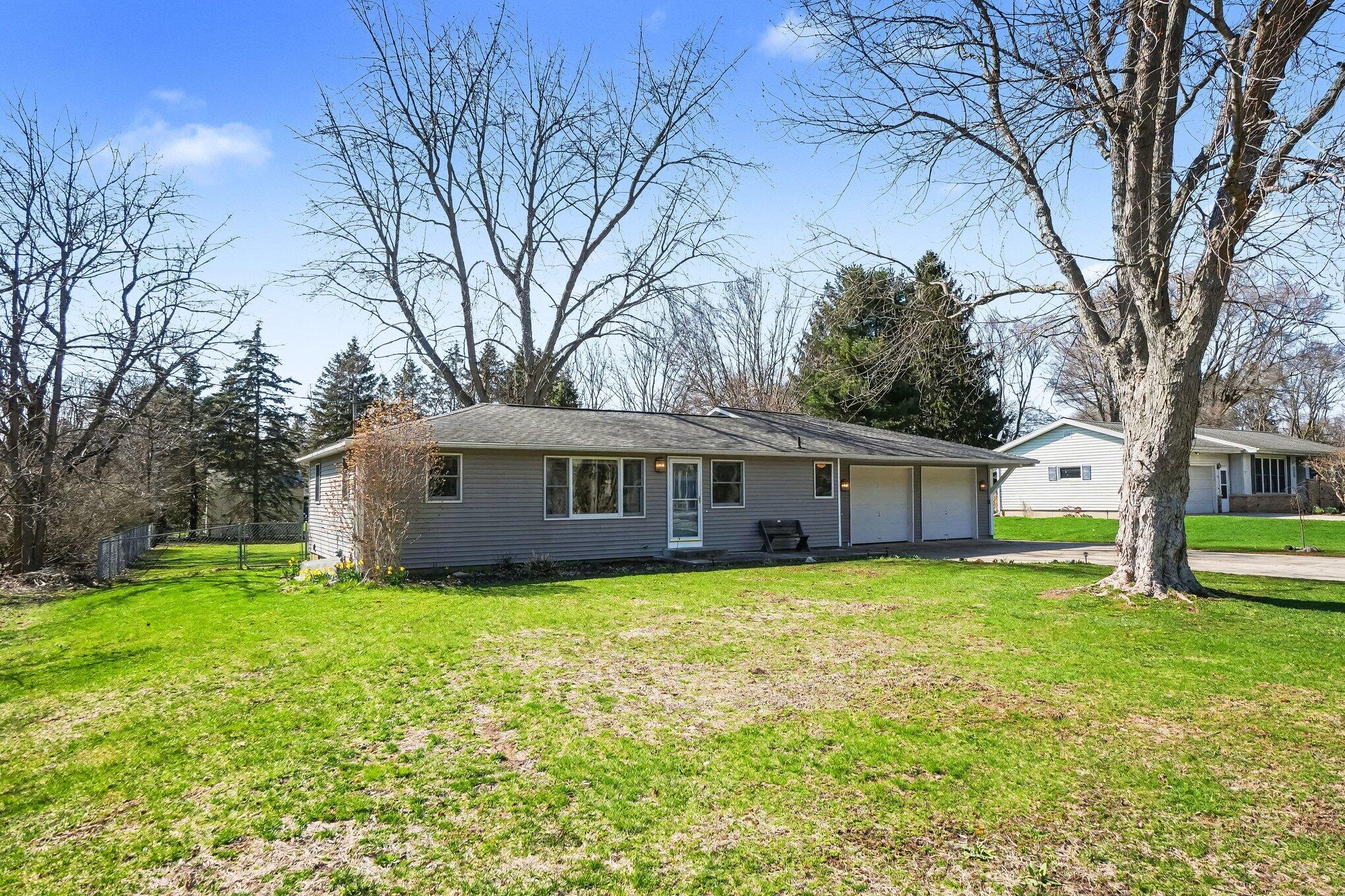 2435 Lilac Avenue Holland MI 49424