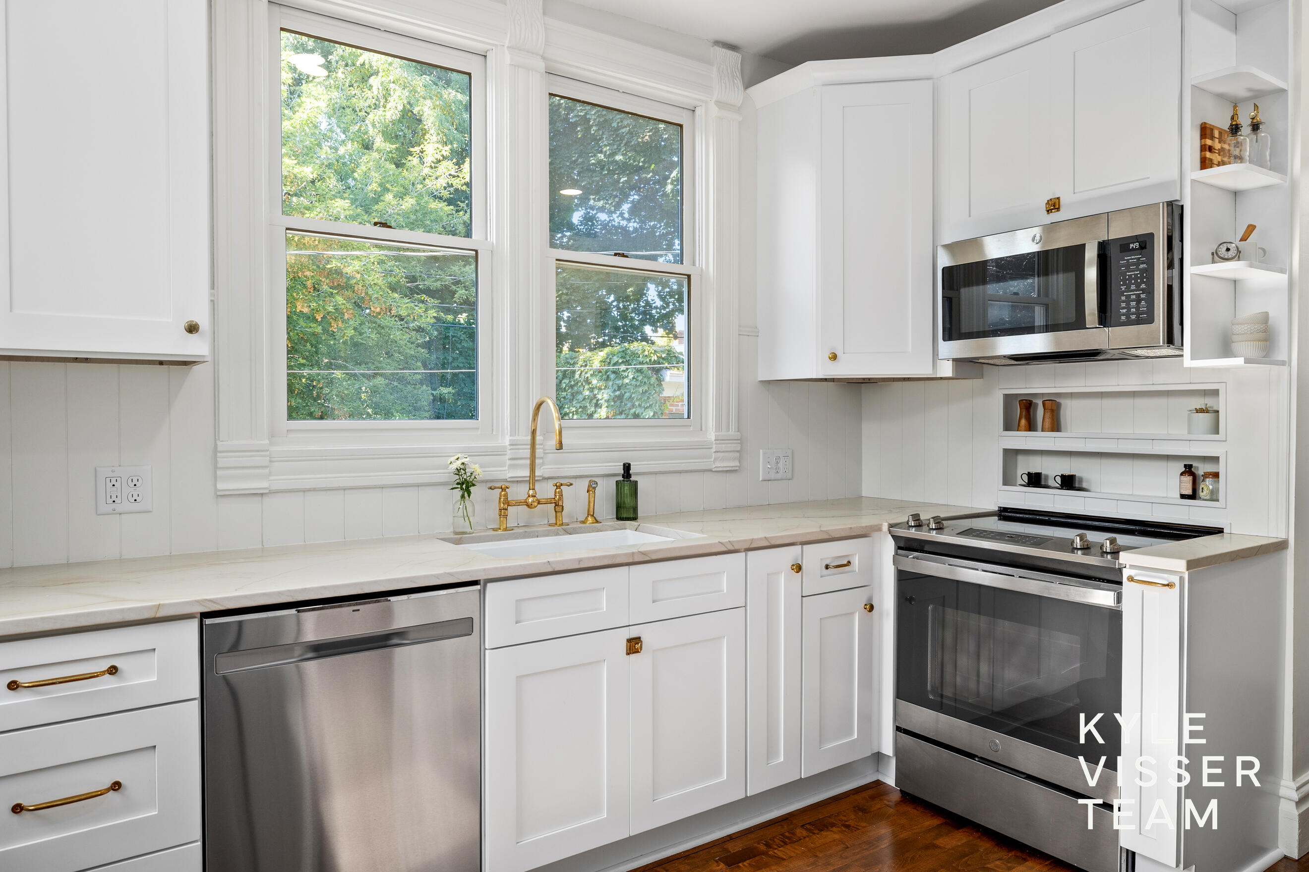 557 Madison Avenue SE Grand Rapids MI 49503