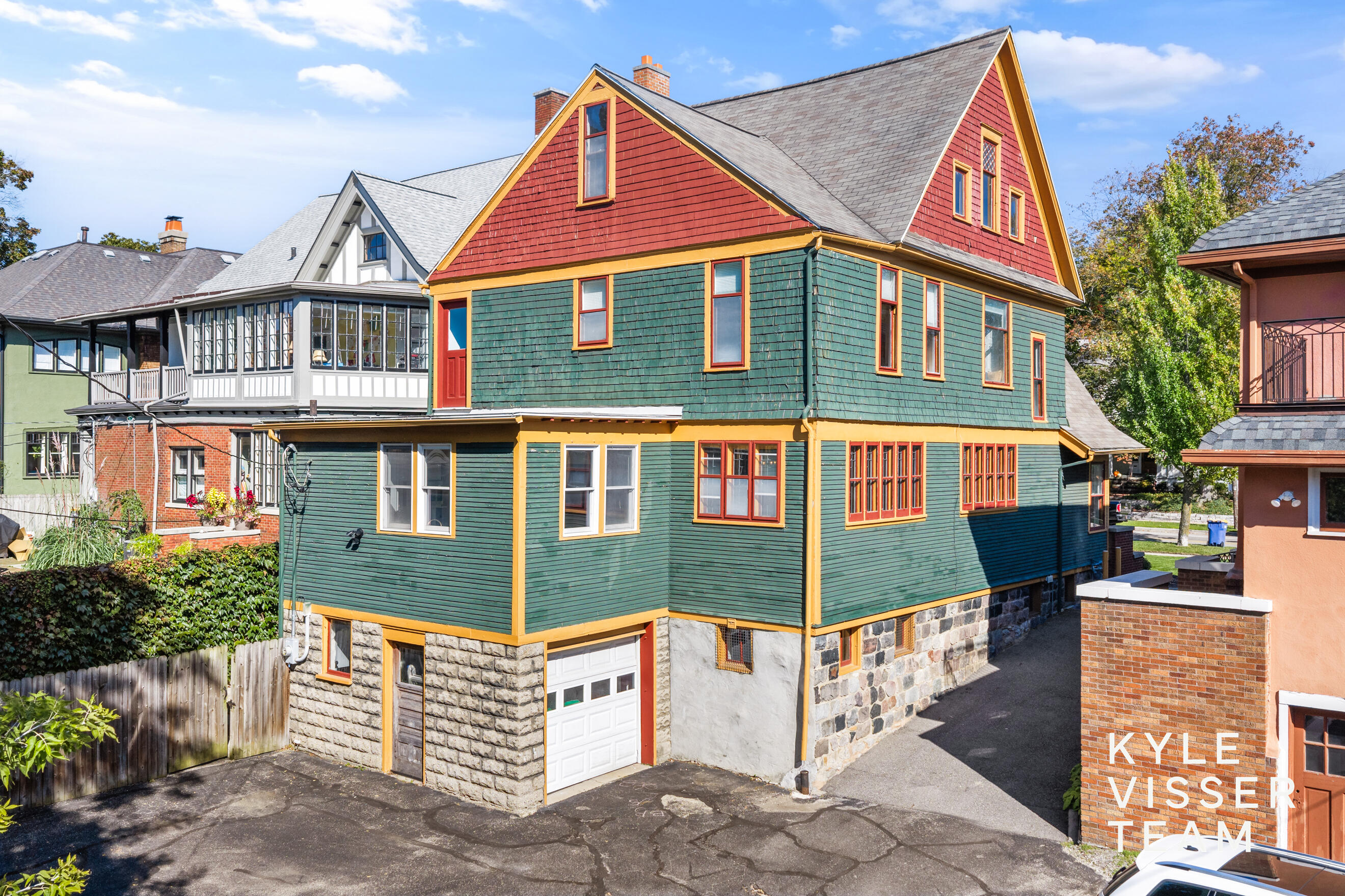 557 Madison Avenue SE Grand Rapids MI 49503