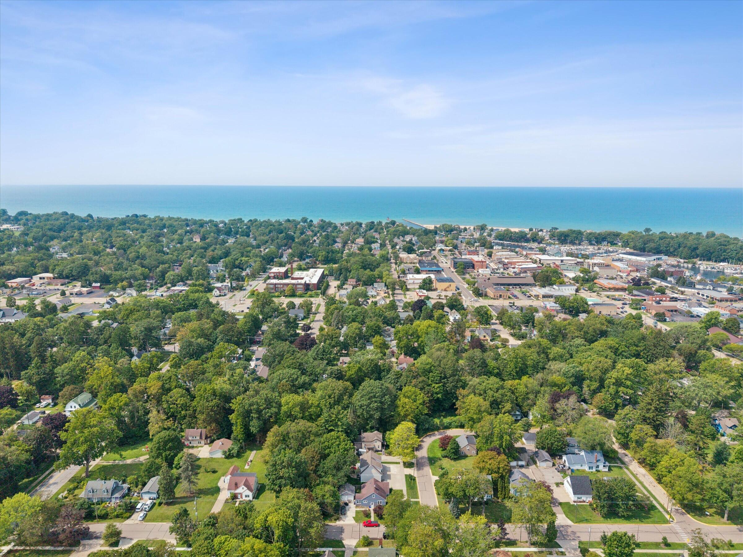 758 Michigan Avenue South Haven MI 49090