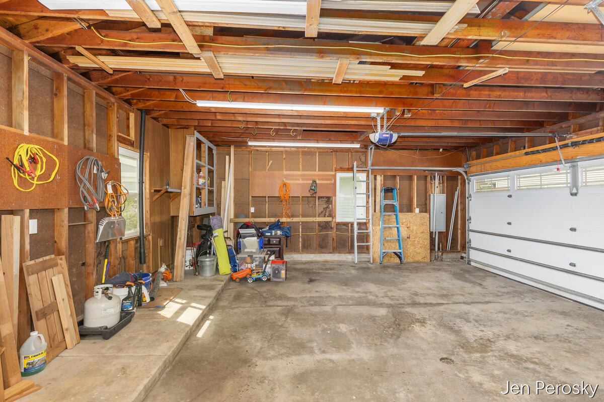 1646 Laurel Avenue SE Grand Rapids MI 49506