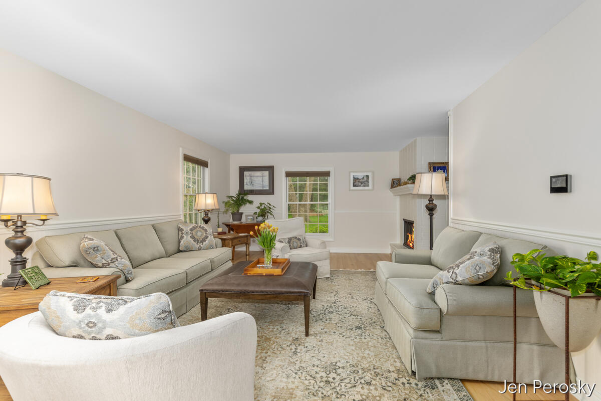 1646 Laurel Avenue SE Grand Rapids MI 49506