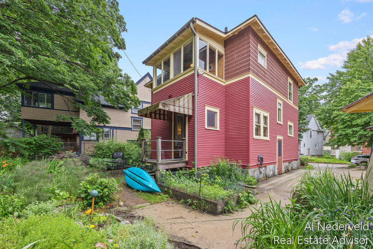 218 Wellington Avenue SE Grand Rapids MI 49506