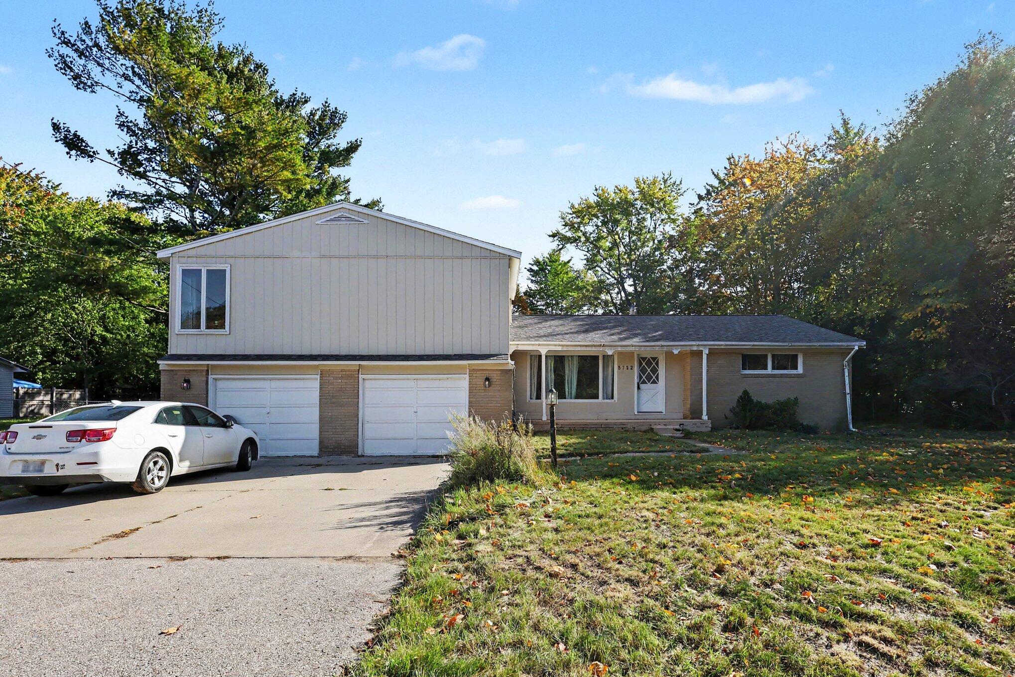 5752 Davis Road Muskegon MI 49441