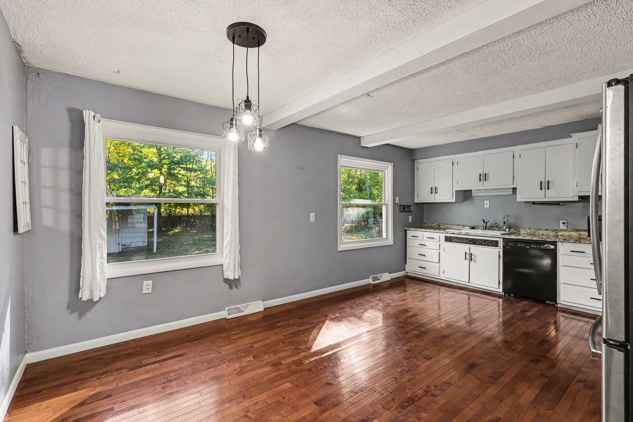 5752 Davis Road Muskegon MI 49441