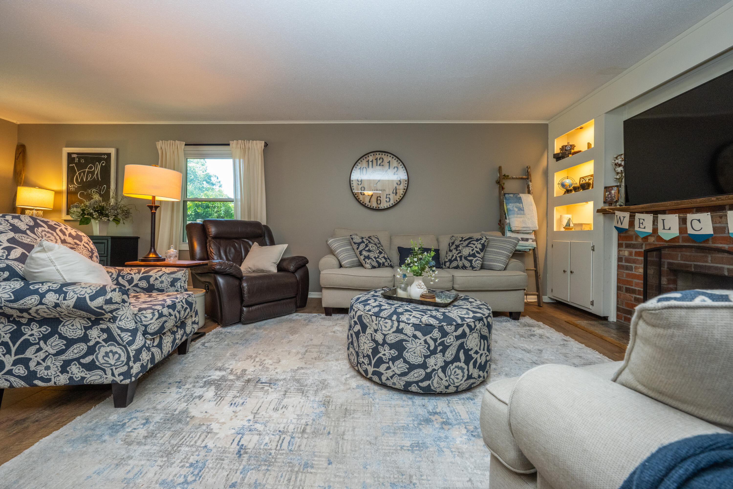 2240 Pleasant Hill Drive Norton Shores MI 49441