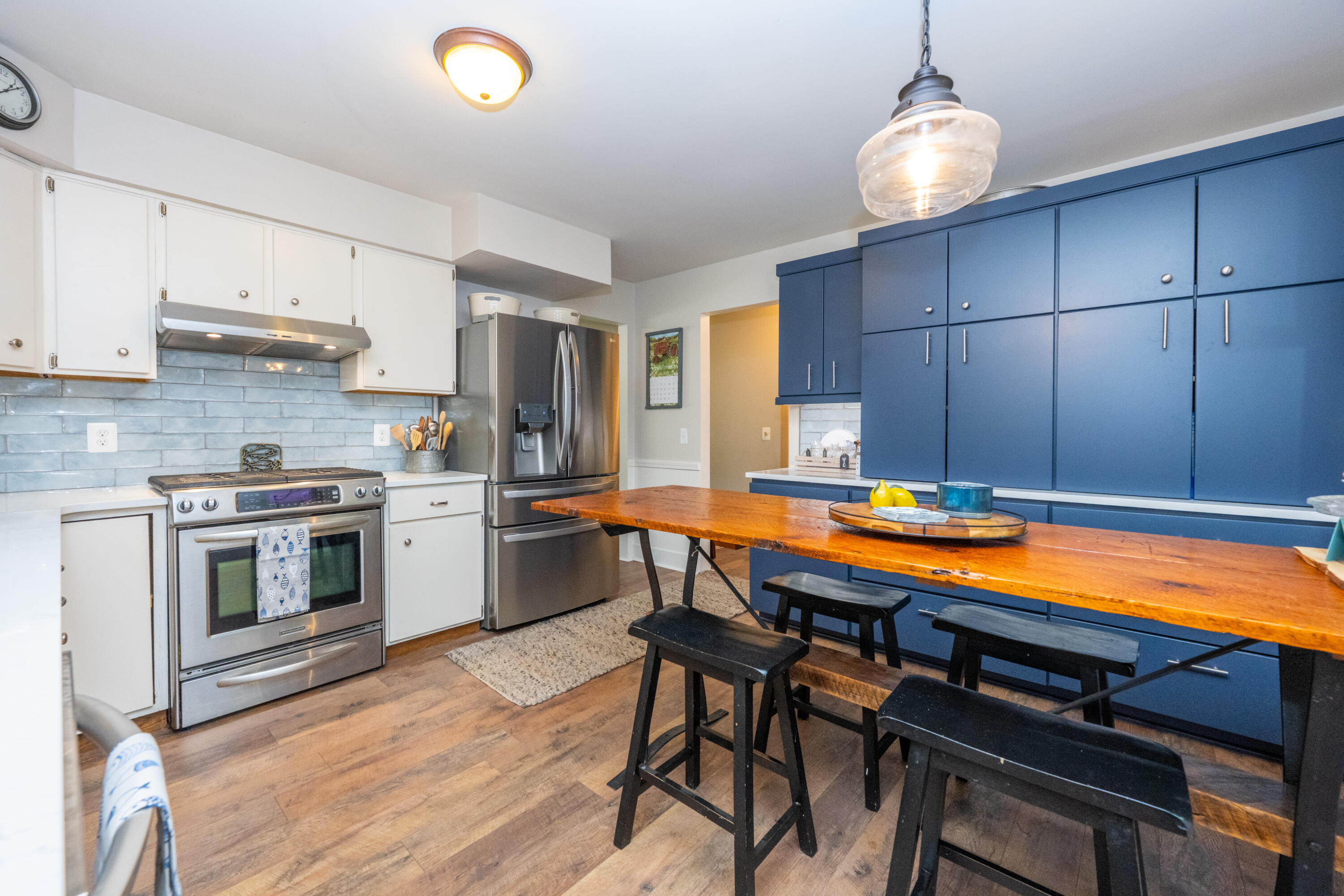 2240 Pleasant Hill Drive Norton Shores MI 49441