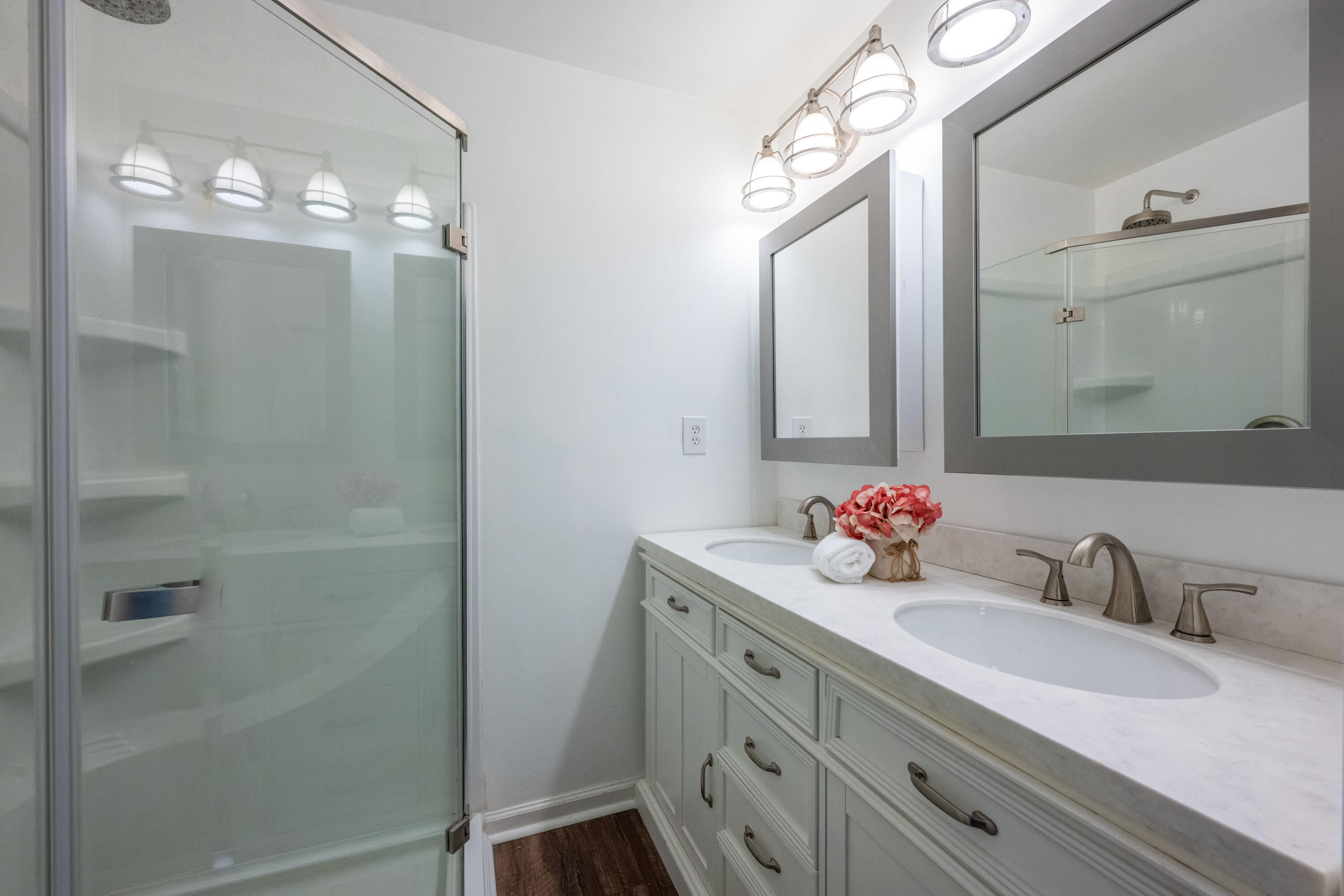2240 Pleasant Hill Drive Norton Shores MI 49441