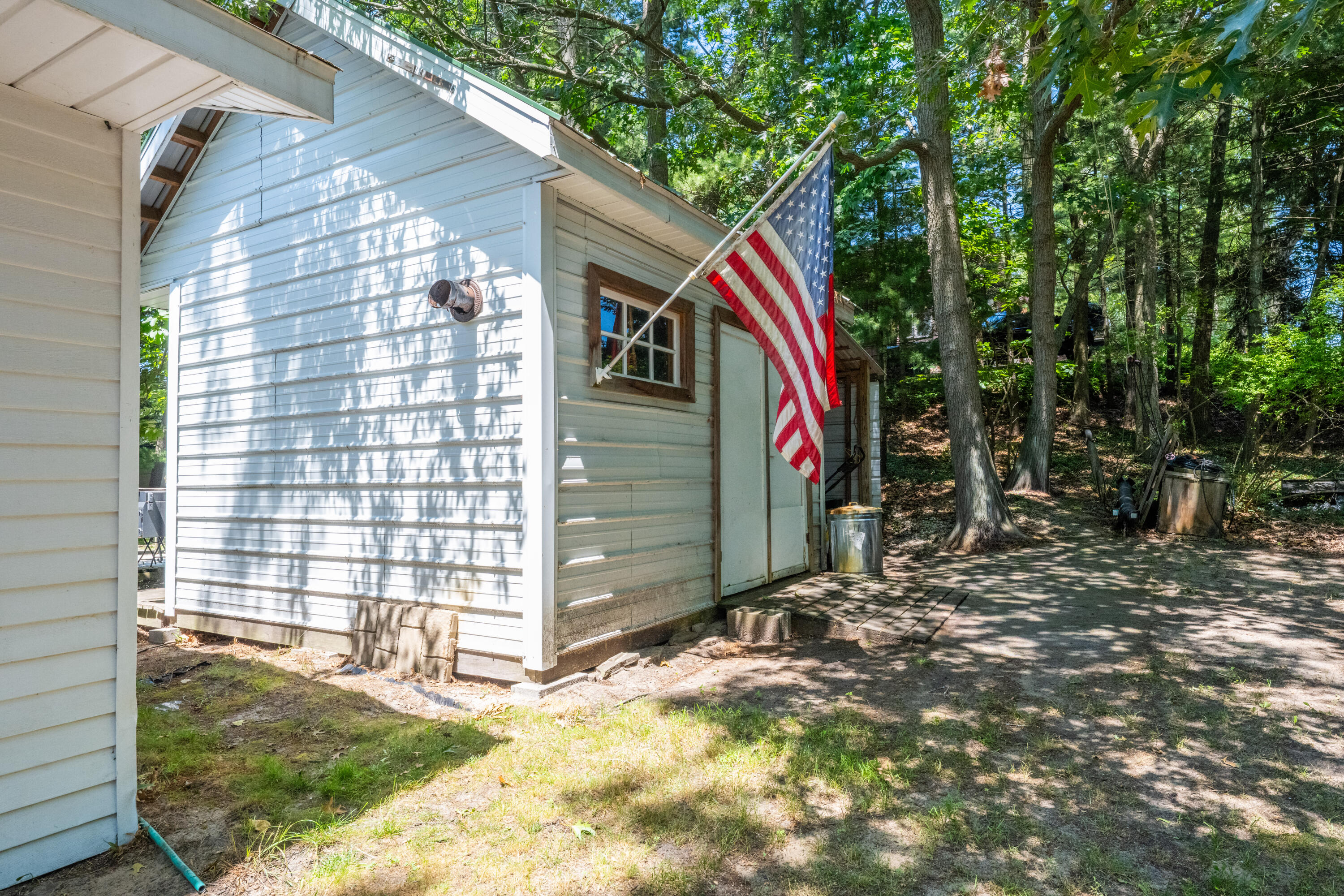 2240 Pleasant Hill Drive Norton Shores MI 49441