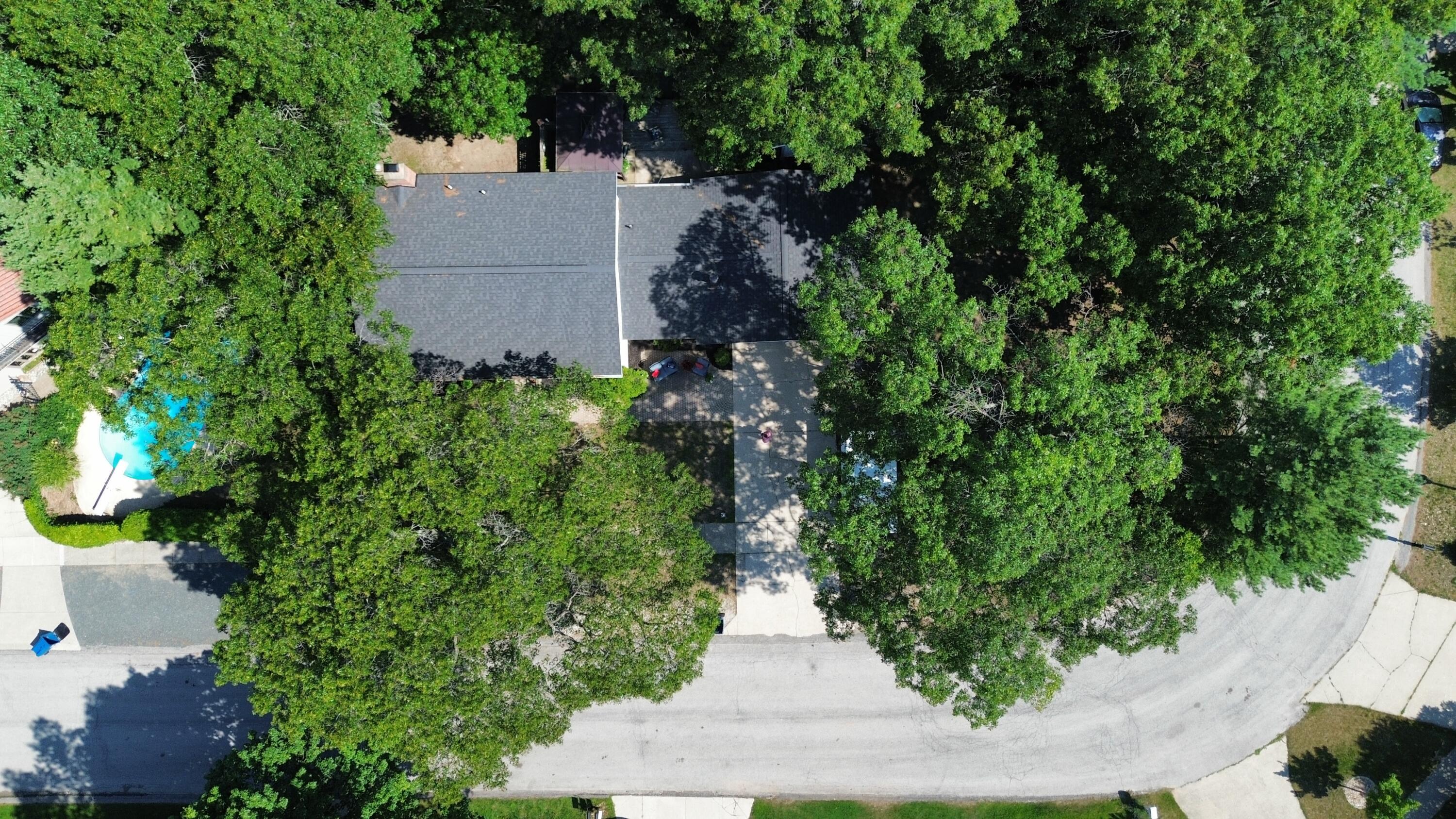 2240 Pleasant Hill Drive Norton Shores MI 49441