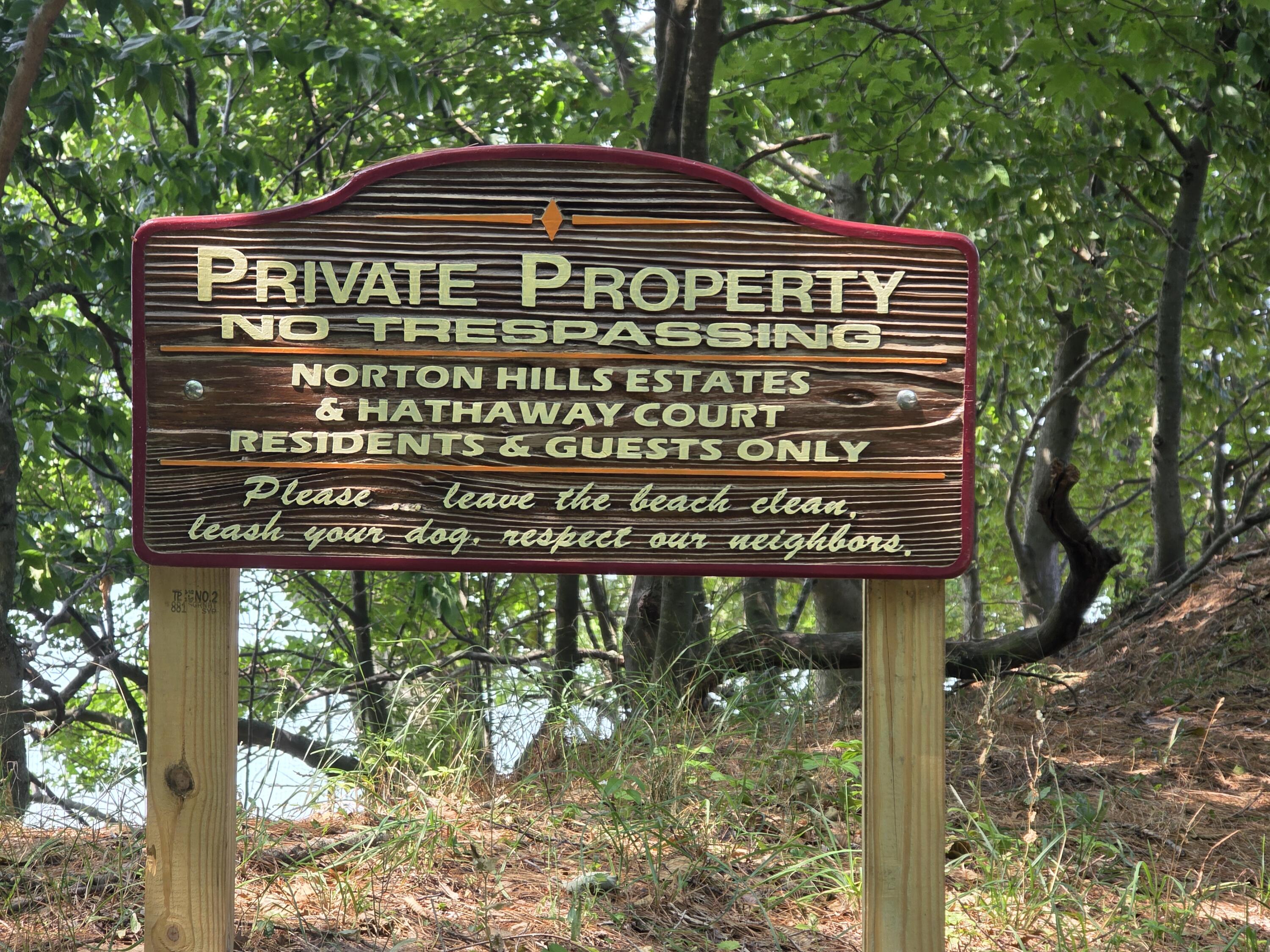 2240 Pleasant Hill Drive Norton Shores MI 49441