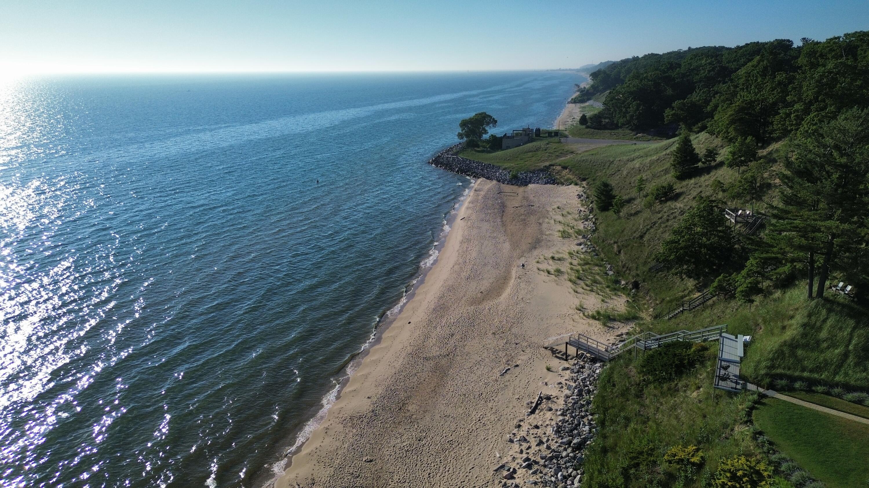 2240 Pleasant Hill Drive Norton Shores MI 49441