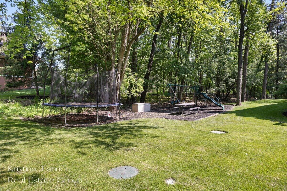 1585 Tammarron Avenue SE Grand Rapids MI 49546